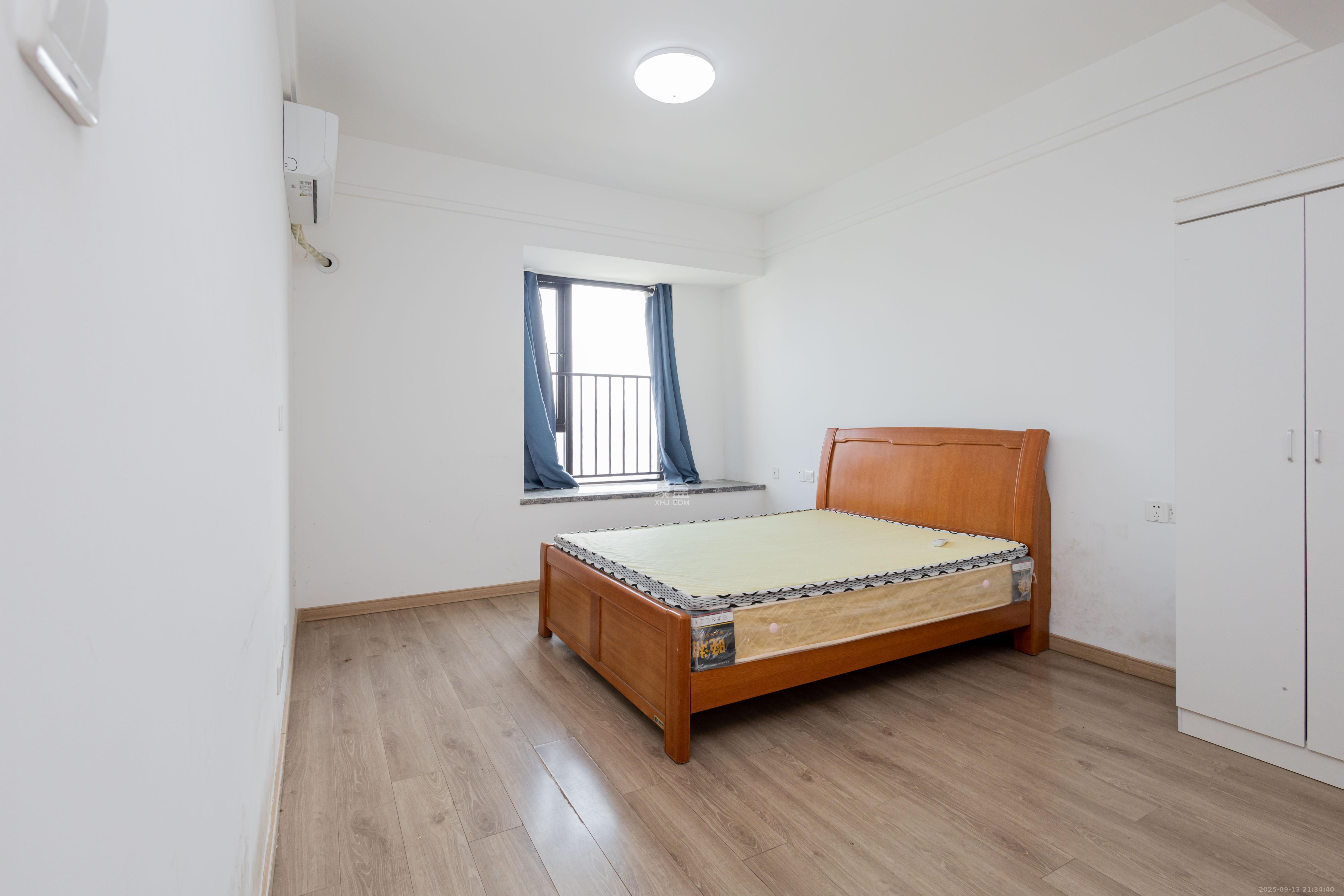 君合新城玺樾 3室2厅2卫 79.8万 君合新城玺樾 3室2厅2卫 79.8万卧室