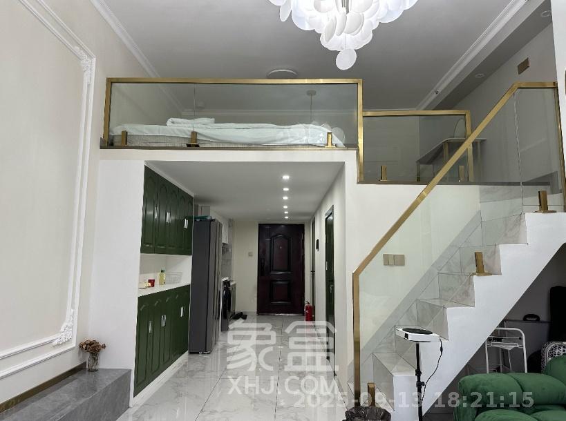 环亚高铁芯城 2室1厅1卫 2400.0元/月 环亚高铁芯城 2室1厅1卫 2400.0元/月室内图