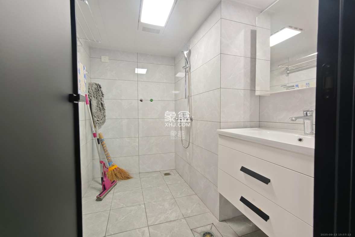 万科金色麦田  3室2厅2卫    2600.0元/月 万科金色麦田  3室2厅2卫    2600.0元/月室内图