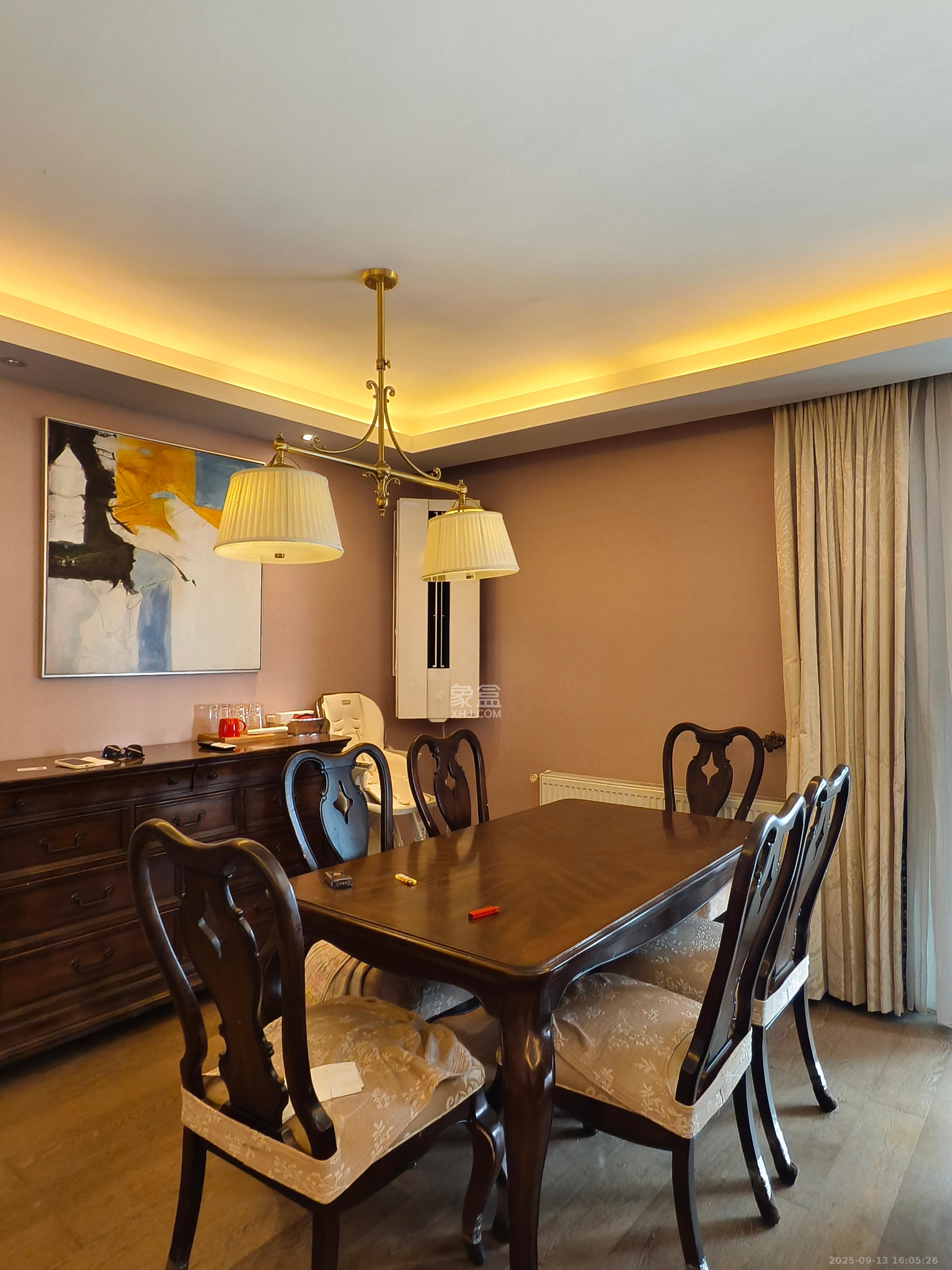 万科里金域滨江  4室2厅2卫    4800.0元/月室内图