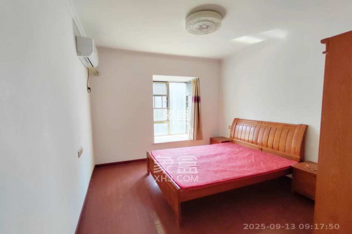 江山帝景哈佛  2室2厅1卫    1700.0元/月 江山帝景哈佛  2室2厅1卫    1700.0元/月室内图