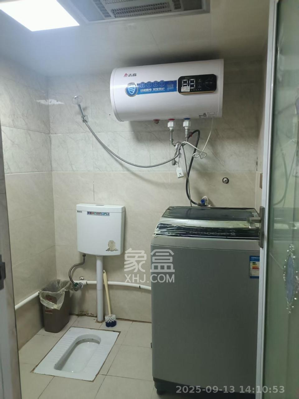 上城星座  2室1厅1卫    2200.0元/月室内图