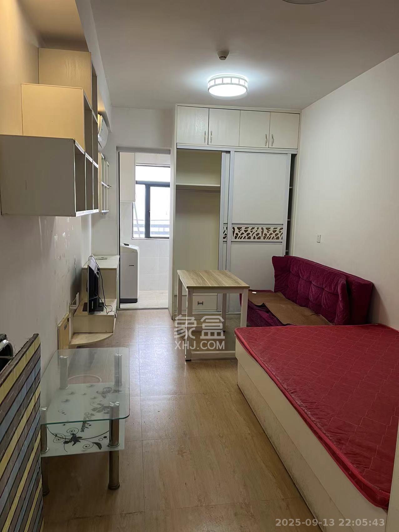 保利麓谷林语I区 1室1厅1卫 1300.0元/月 保利麓谷林语I区 1室1厅1卫 1300.0元/月室内图