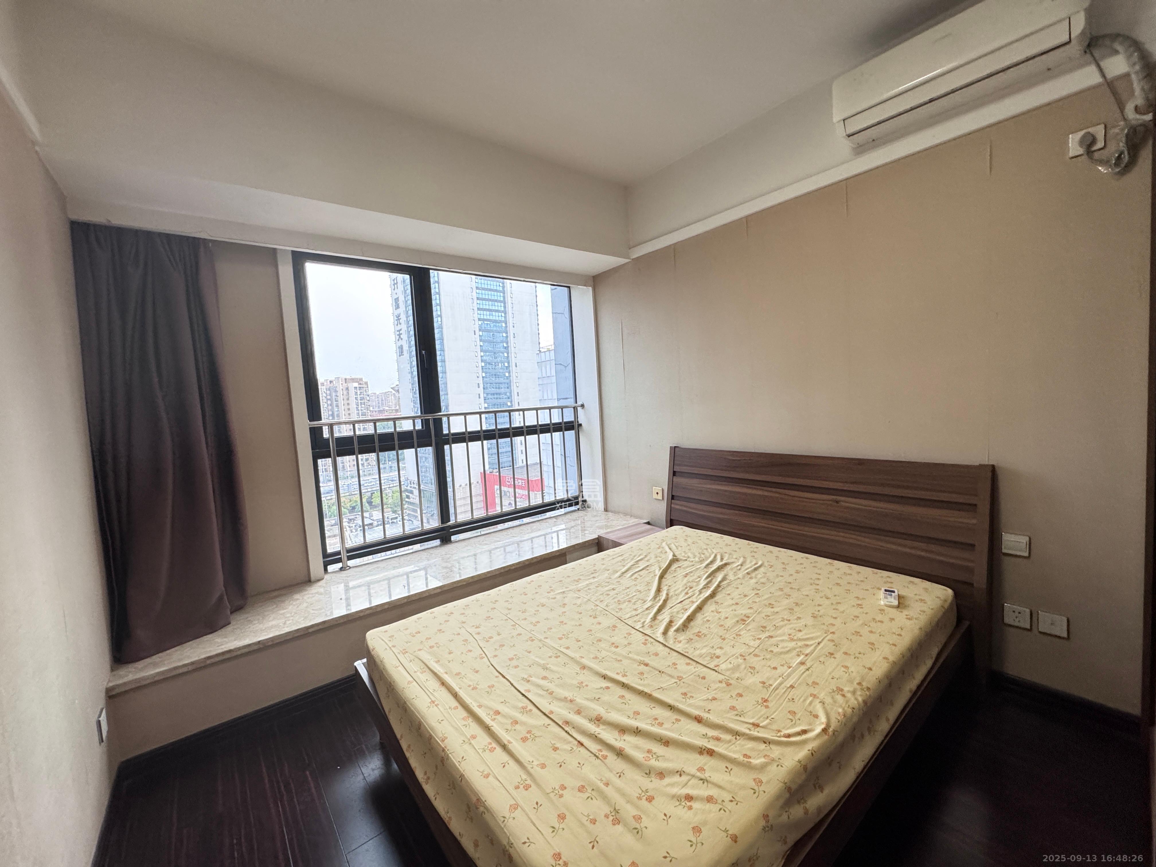 德思勤城市广场（宝格丽公寓）  1室1厅1卫    1800.0元/月室内图