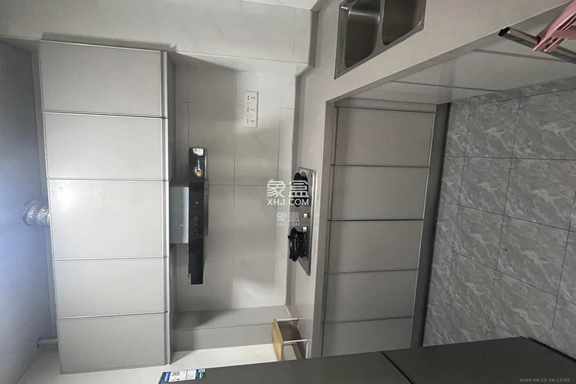 艺源颂雅小区(719街区)  2室2厅1卫    1900.0元/月 艺源颂雅小区(719街区)  2室2厅1卫    1900.0元/月室内图