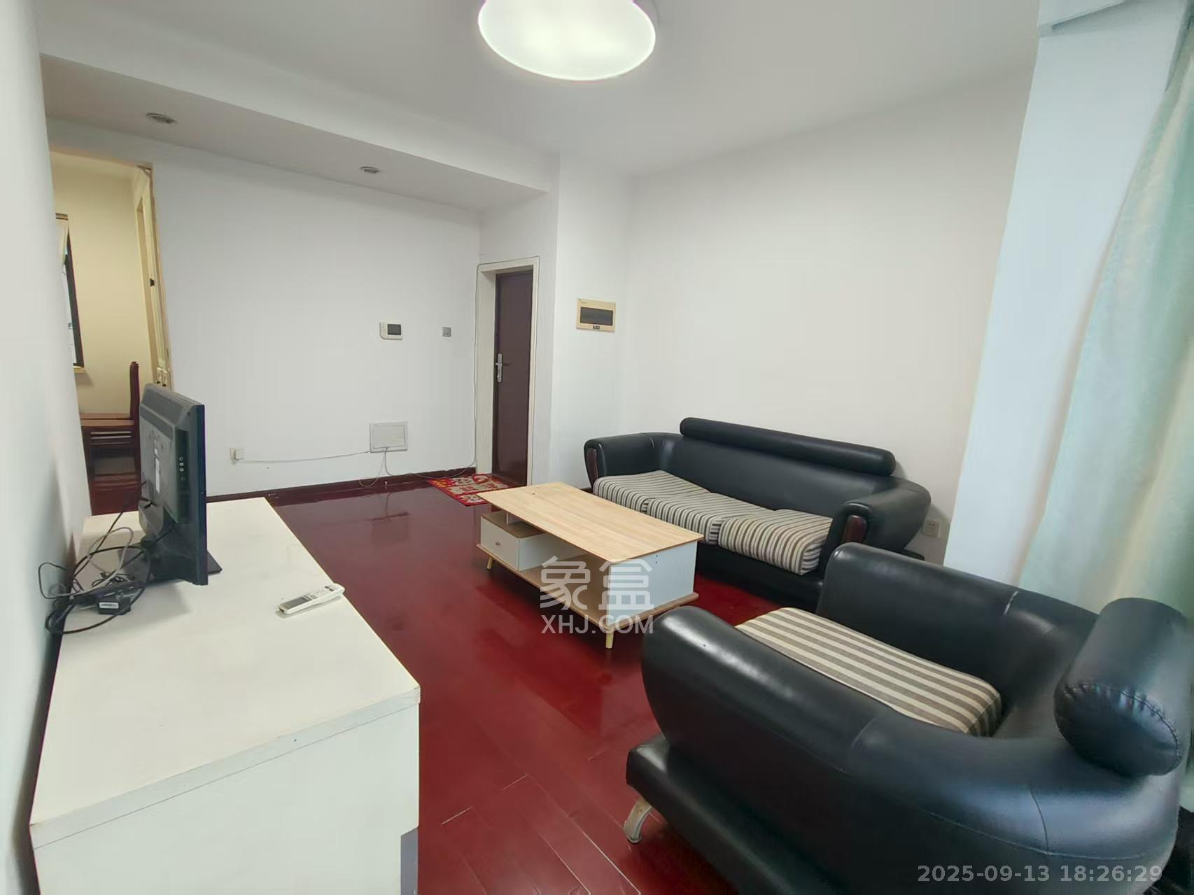 融圣国际  2室2厅1卫    2600.0元/月室内图