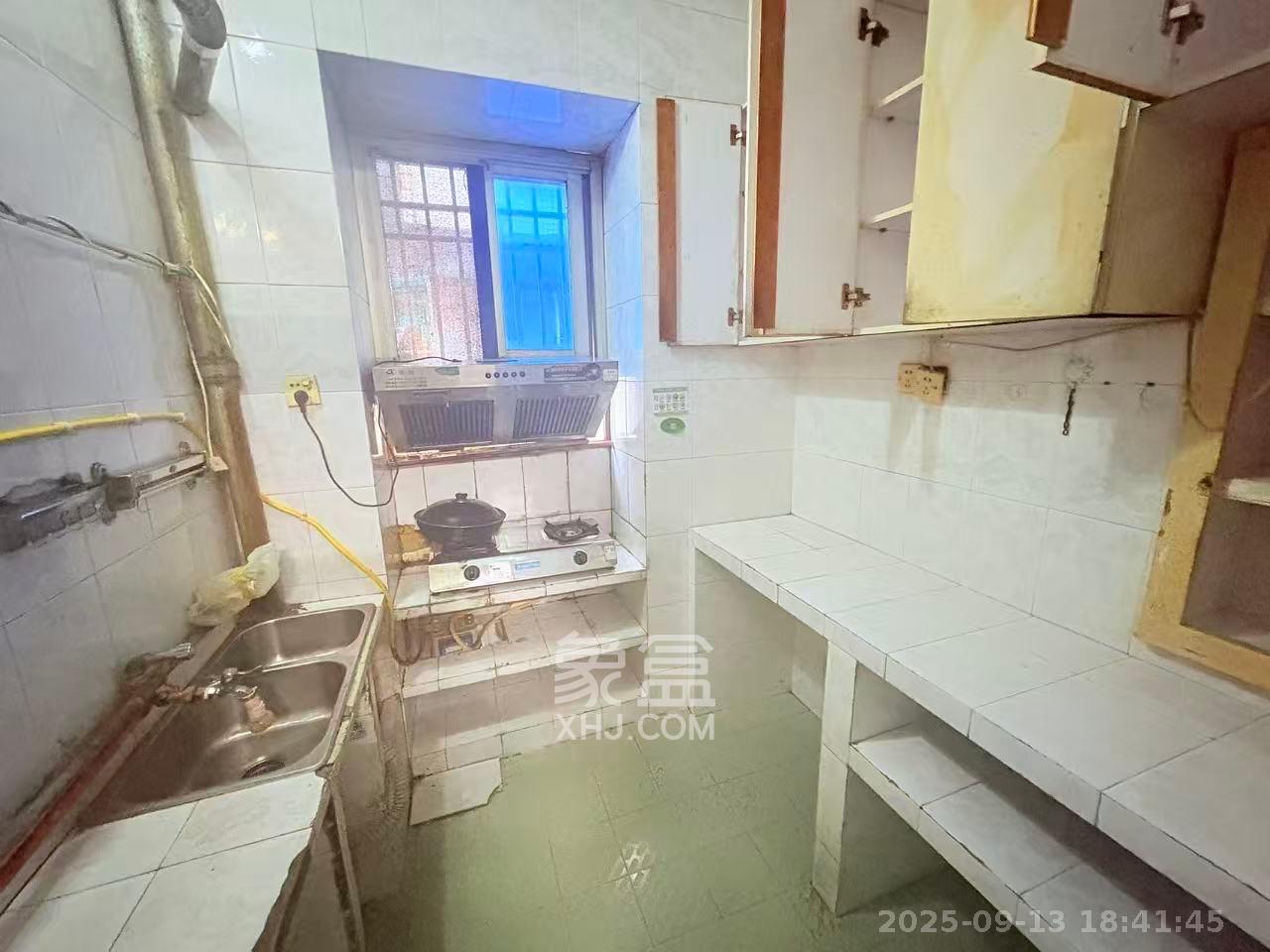 青山祠社区 2室1厅1卫 1500.0元/月 青山祠社区 2室1厅1卫 1500.0元/月室内图