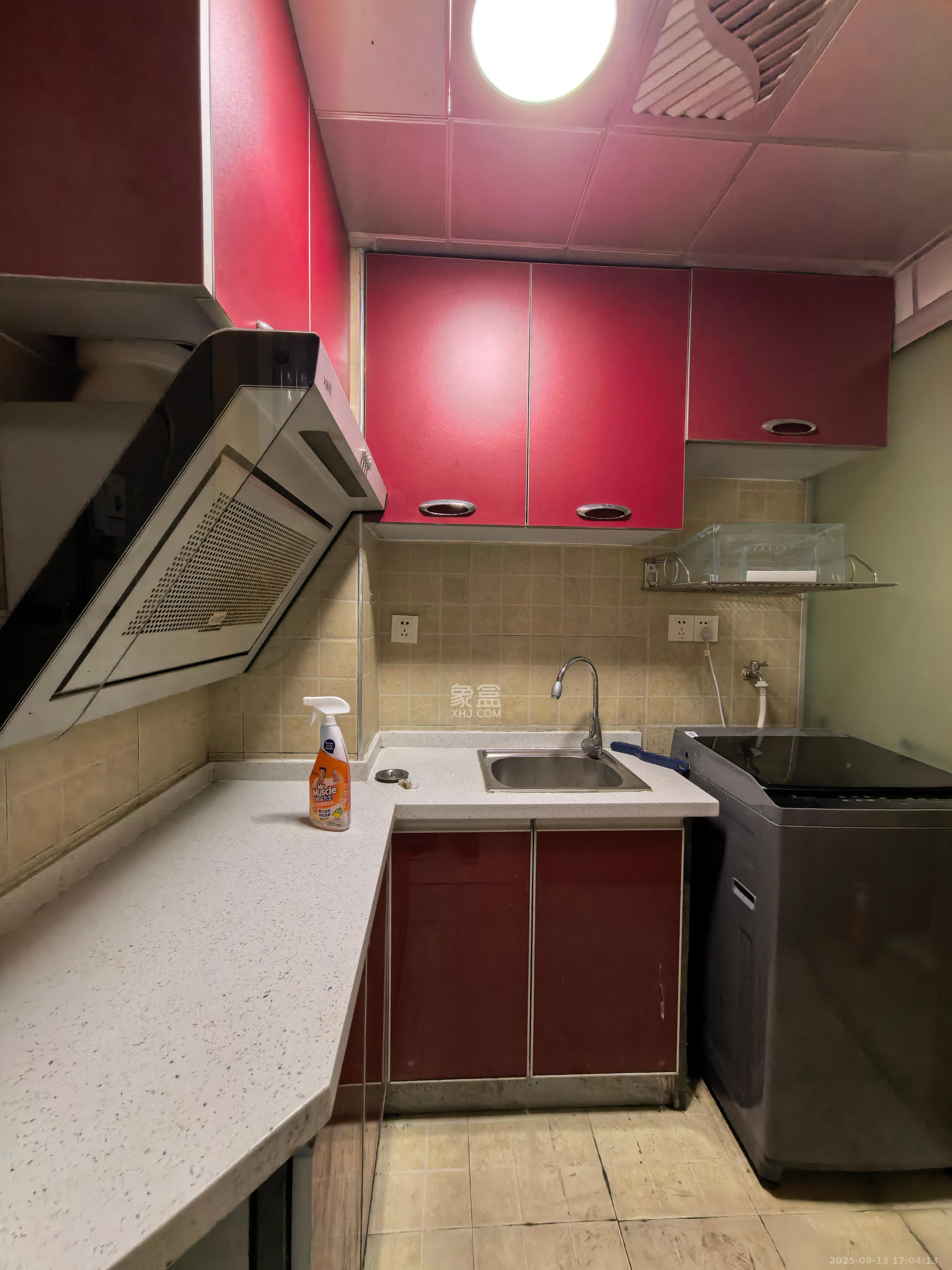 四方小区综合楼(四方嘉丽) 1室1厅1卫 1200.0元/月 四方小区综合楼(四方嘉丽) 1室1厅1卫 1200.0元/月室内图