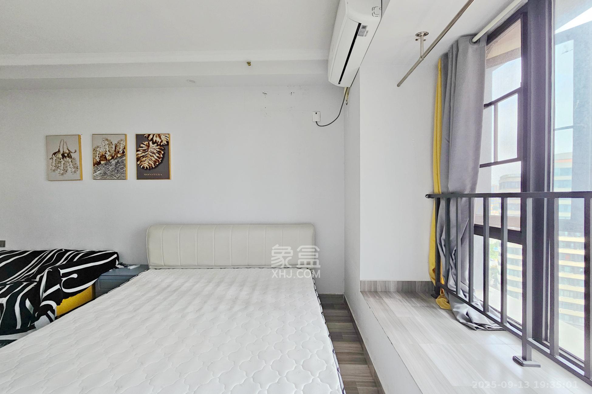 明昇壹城(明昇时代广场)三期  1室1厅1卫    40.0万 明昇壹城(明昇时代广场)三期  1室1厅1卫    40.0万客厅