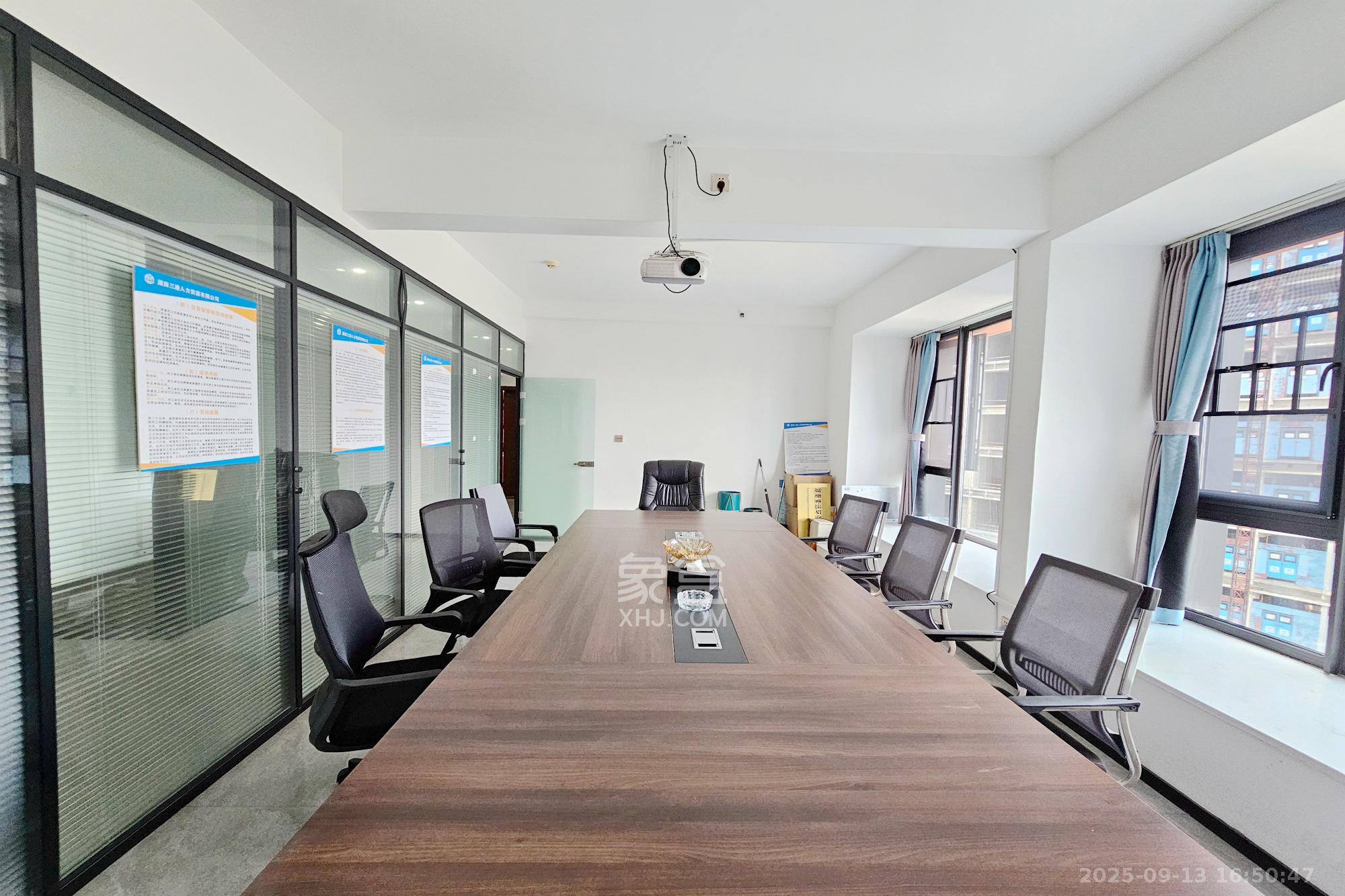 明昇壹城(明昇时代广场)三期 1室1厅1卫 5000.0元/月 明昇壹城(明昇时代广场)三期 1室1厅1卫 5000.0元/月室内图