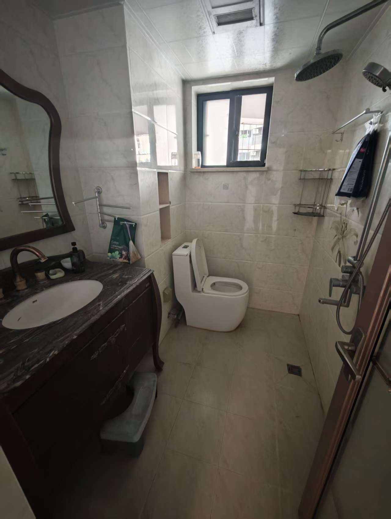 滨海幸福里  3室2厅2卫    4000.0元/月 滨海幸福里  3室2厅2卫    4000.0元/月室内图