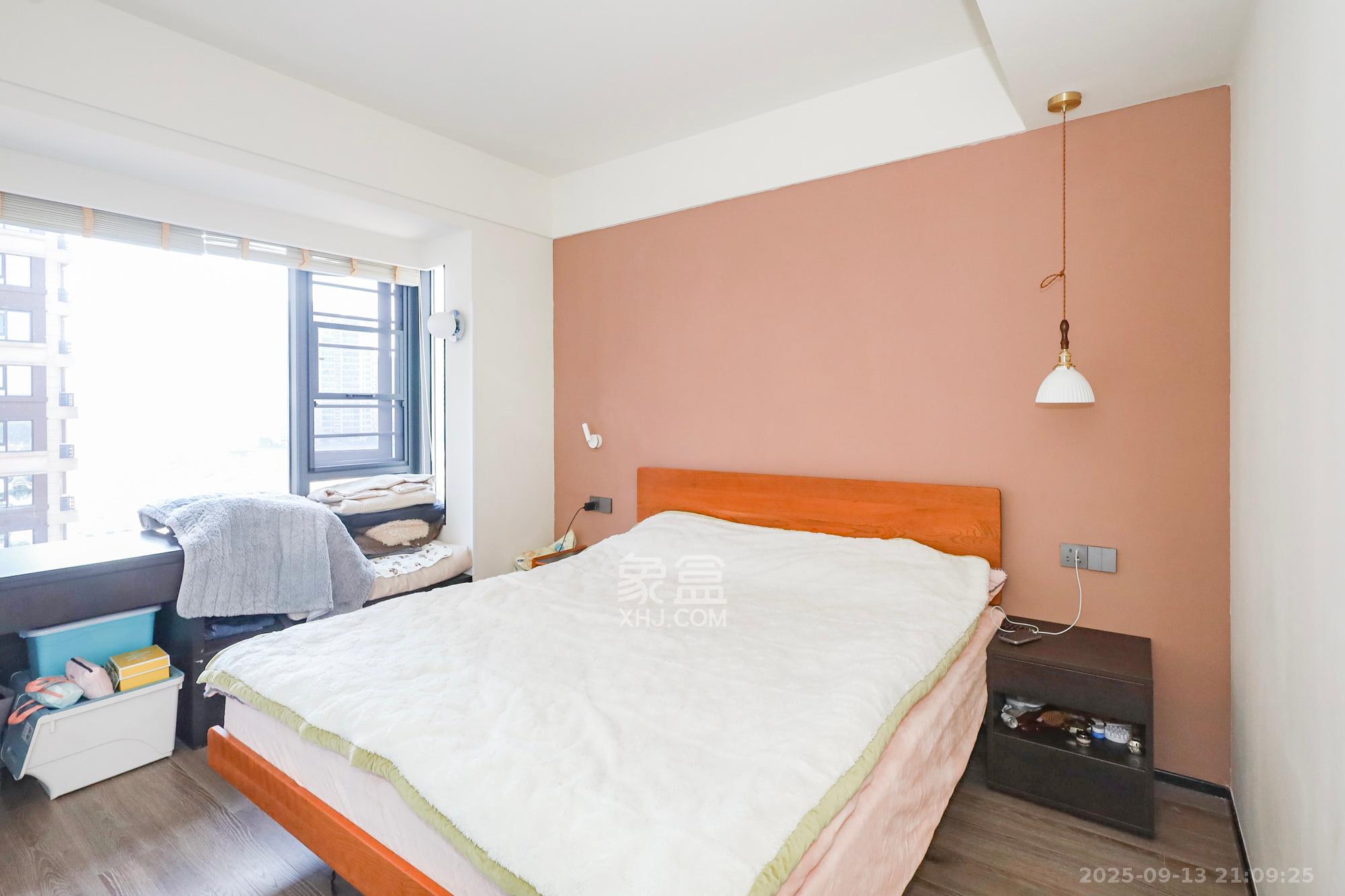 金茂建发泊悦  4室2厅2卫    199.0万卧室