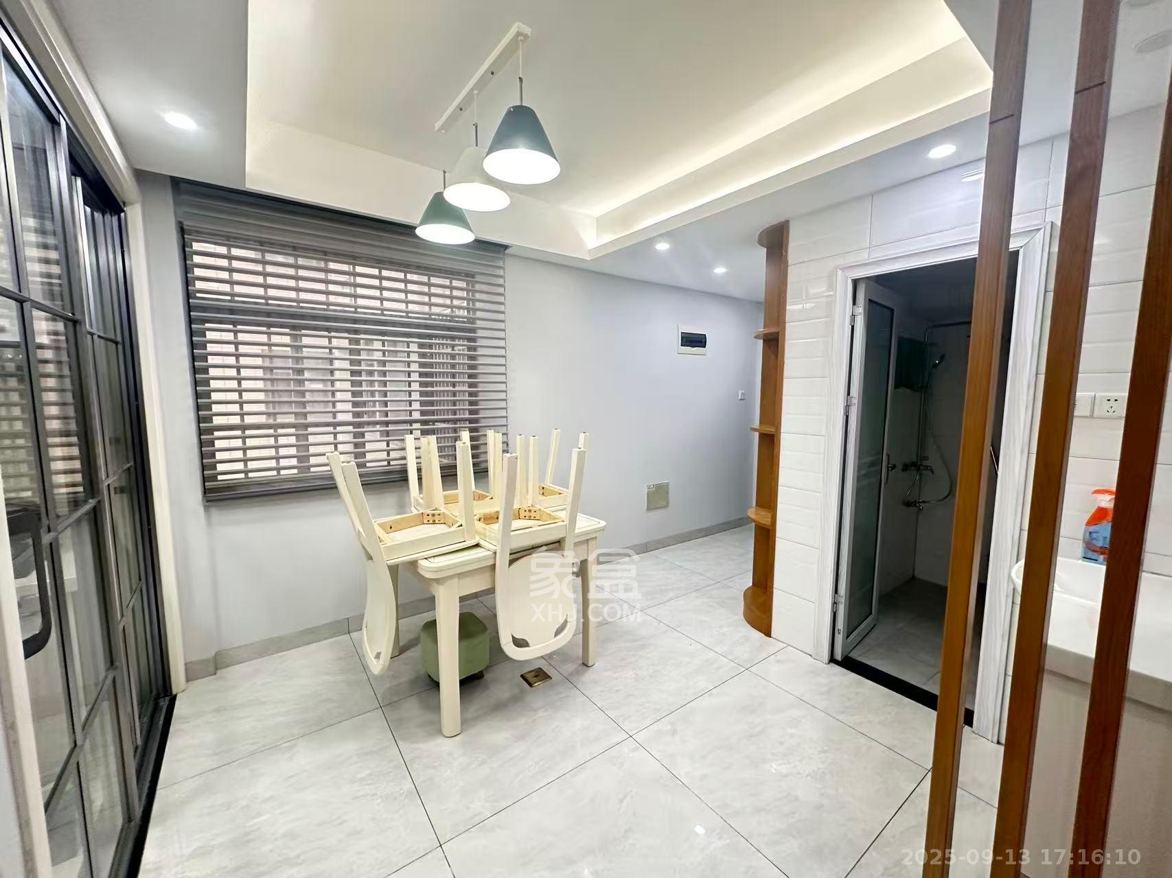 西子湖畔沃府 3室2厅1卫 3200.0元/月 西子湖畔沃府 3室2厅1卫 3200.0元/月室内图