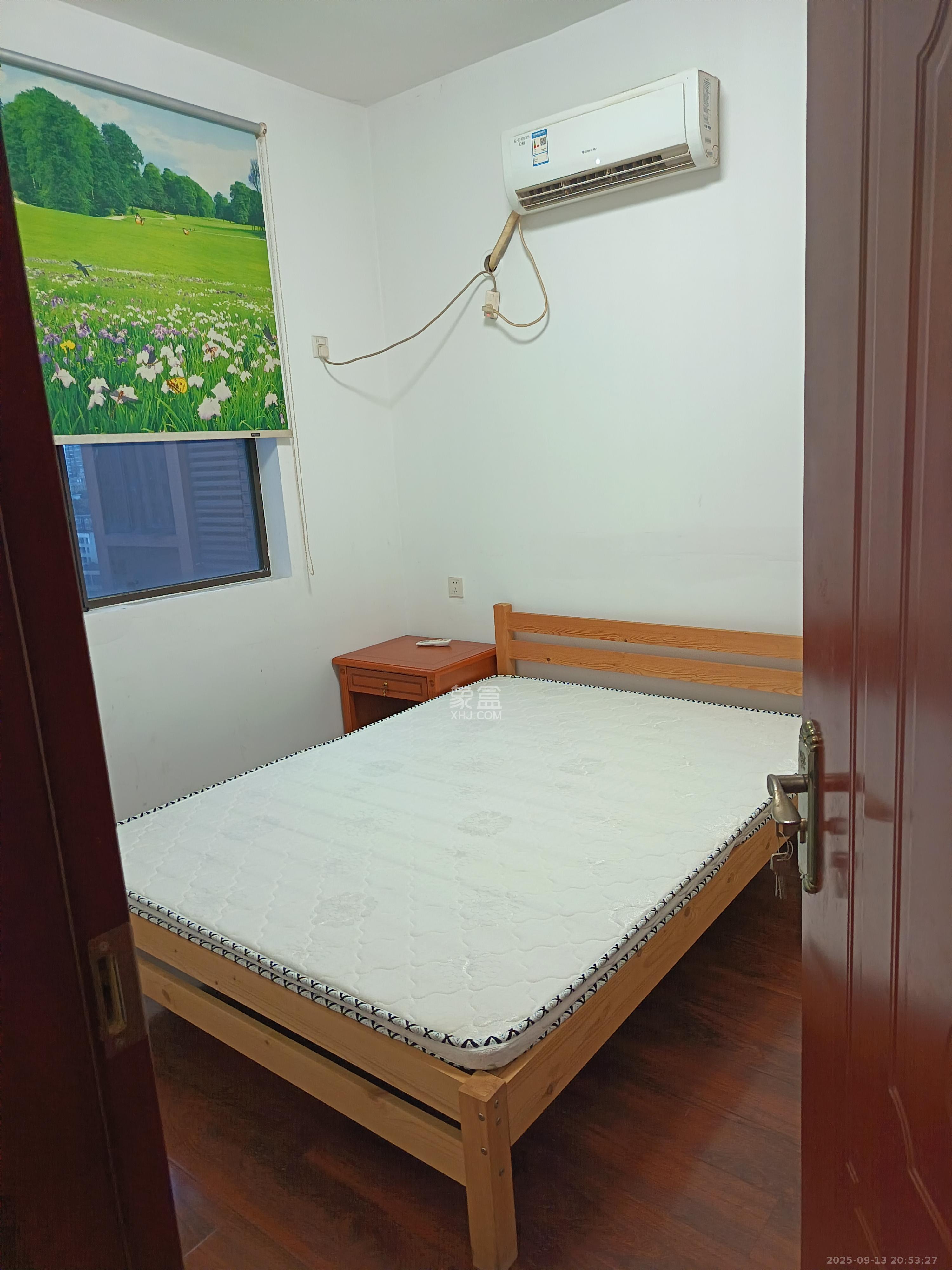 德润小区(丰升德润小区) 3室2厅2卫 2480.0元/月 德润小区(丰升德润小区) 3室2厅2卫 2480.0元/月室内图