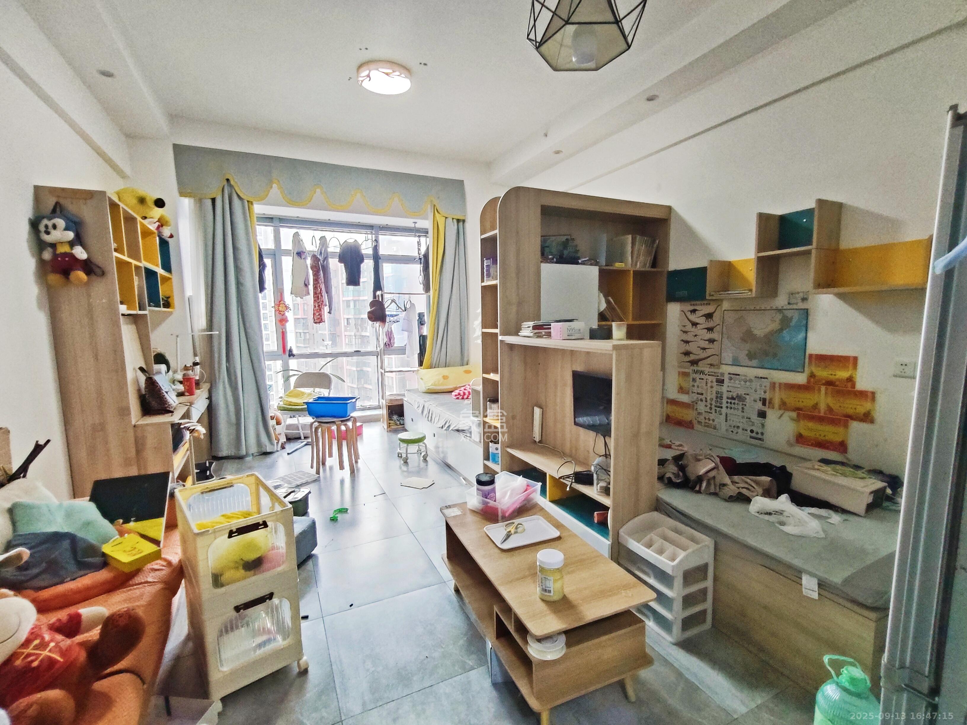 奥克斯缔壹城 1室0厅1卫 1400.0元/月 奥克斯缔壹城 1室0厅1卫 1400.0元/月室内图