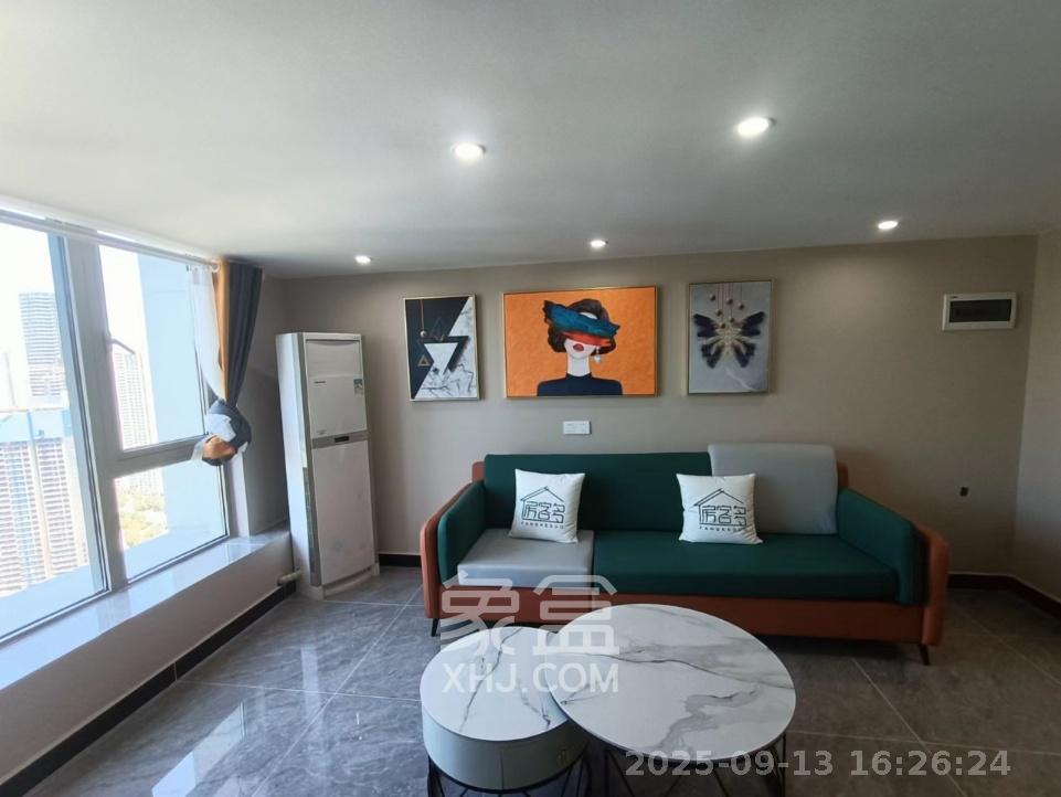 梅溪湖金茂湾  2室1厅1卫    2100.0元/月室内图