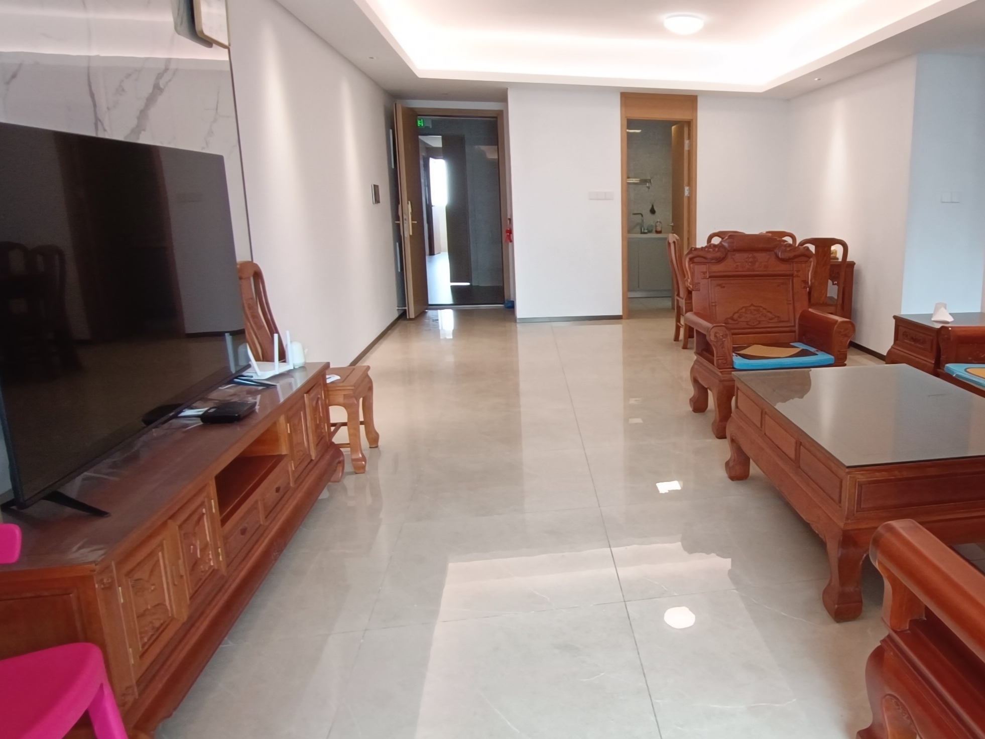 华润中心二期东悦府  3室2厅2卫    6200.0元/月 华润中心二期东悦府  3室2厅2卫    6200.0元/月室内图