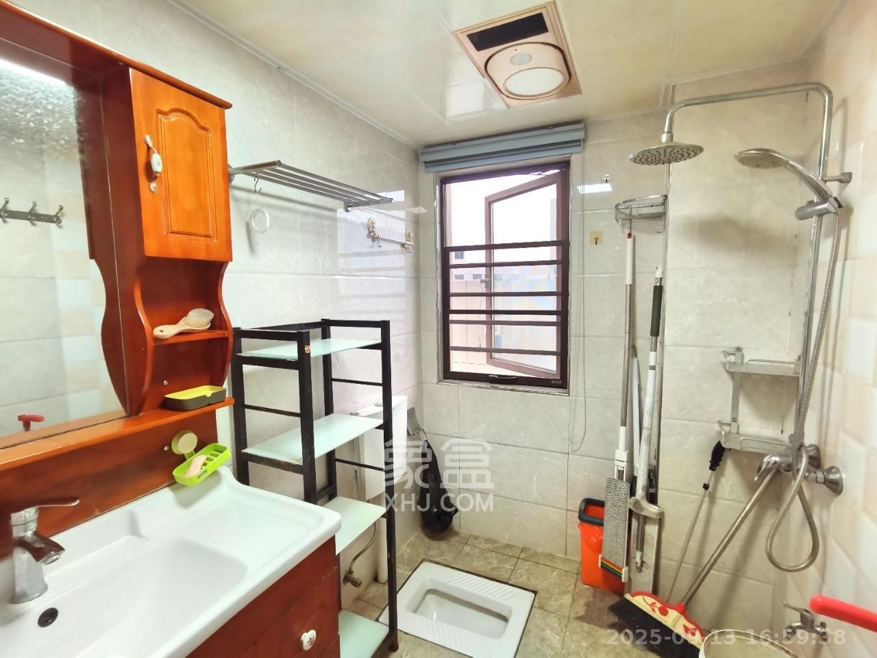 山语城三期  3室2厅2卫    2100.0元/月 山语城三期  3室2厅2卫    2100.0元/月室内图