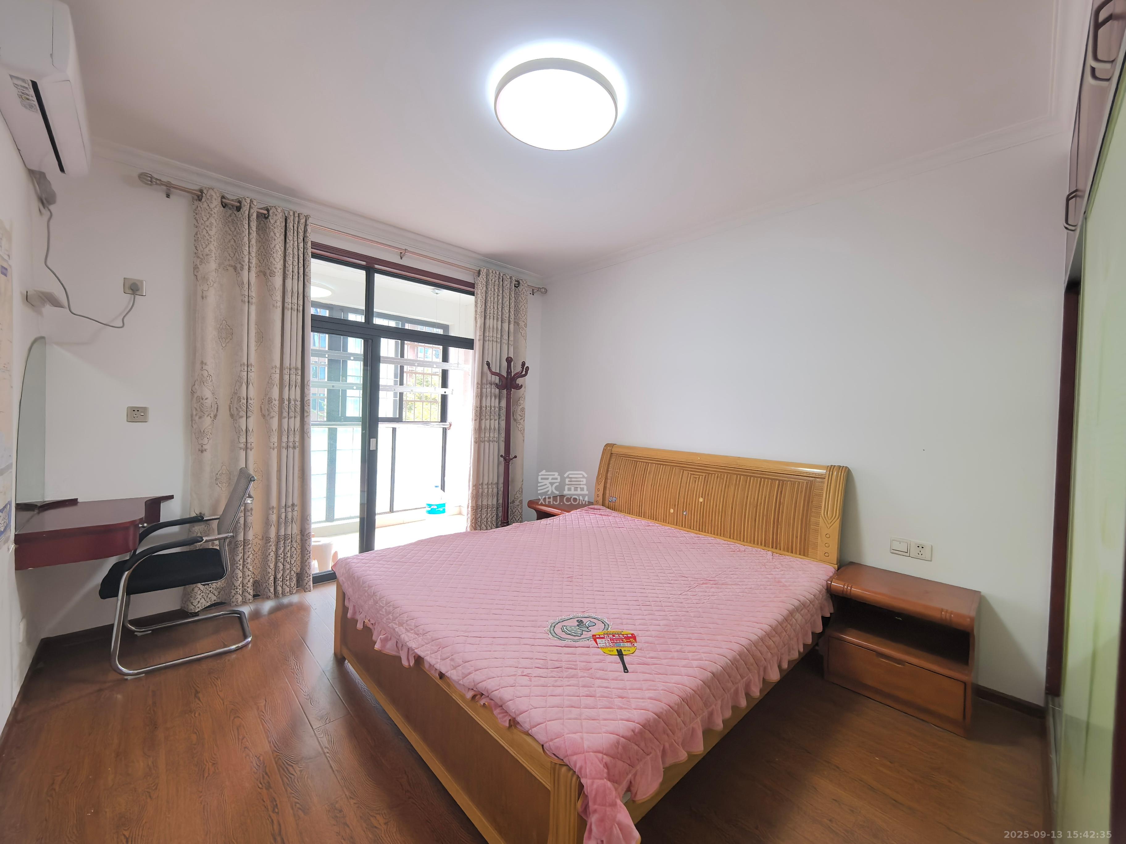 山水熙园  3室2厅2卫    2300.0元/月室内图