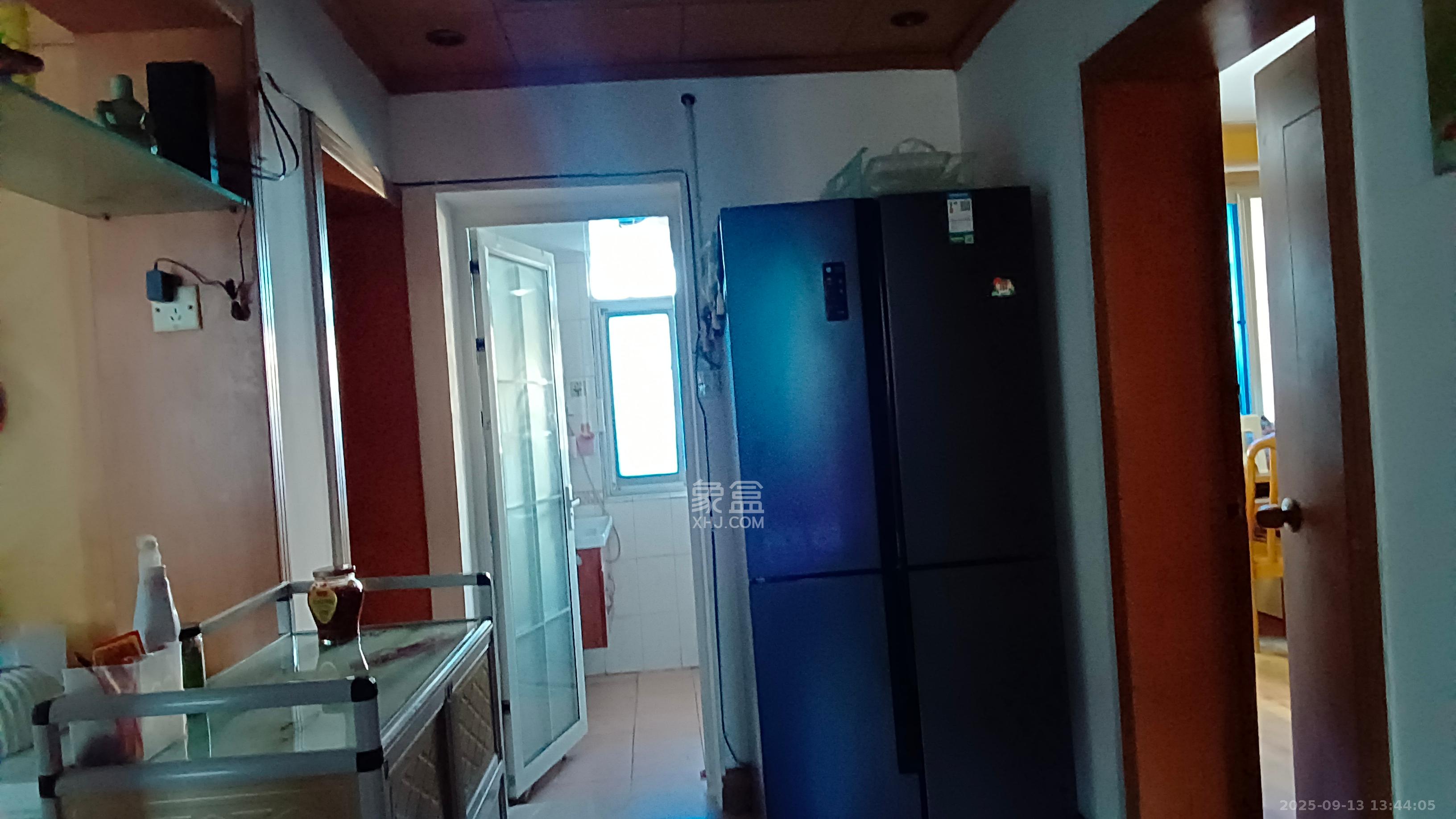 下民航宿舍  3室1厅1卫    1800.0元/月 下民航宿舍  3室1厅1卫    1800.0元/月室内图