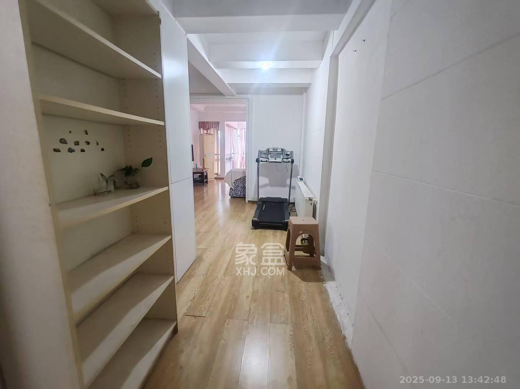 BOBO天下城(CTA财富中心) 2室2厅1卫 2600.0元/月 BOBO天下城(CTA财富中心) 2室2厅1卫 2600.0元/月室内图