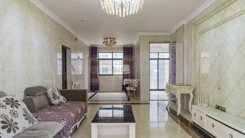 云顶上品 4室2厅2卫 2000.0元/月 云顶上品 4室2厅2卫 2000.0元/月室内图