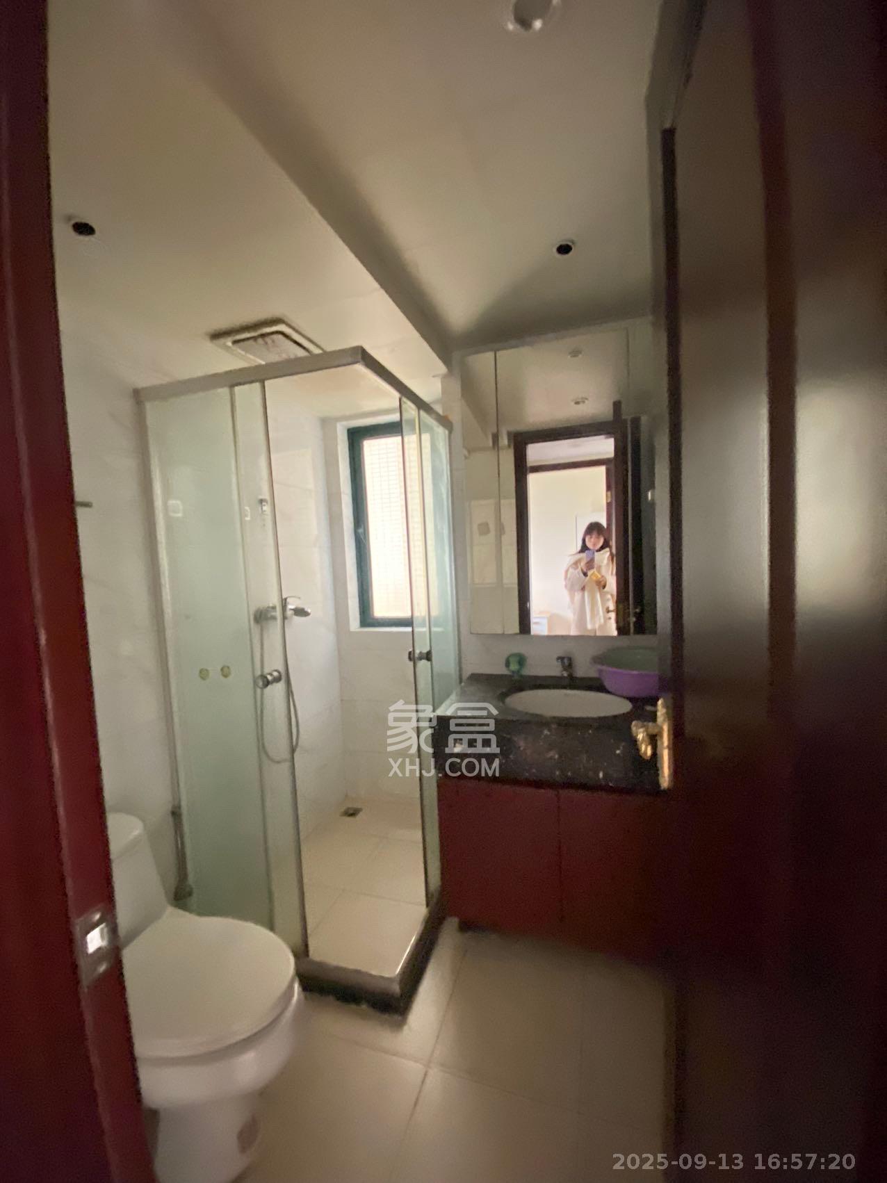 恒大雅苑  3室2厅2卫    2500.0元/月室内图