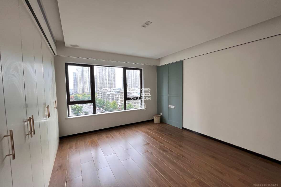 华润琨瑜府  4室2厅2卫    4500.0元/月 华润琨瑜府  4室2厅2卫    4500.0元/月室内图