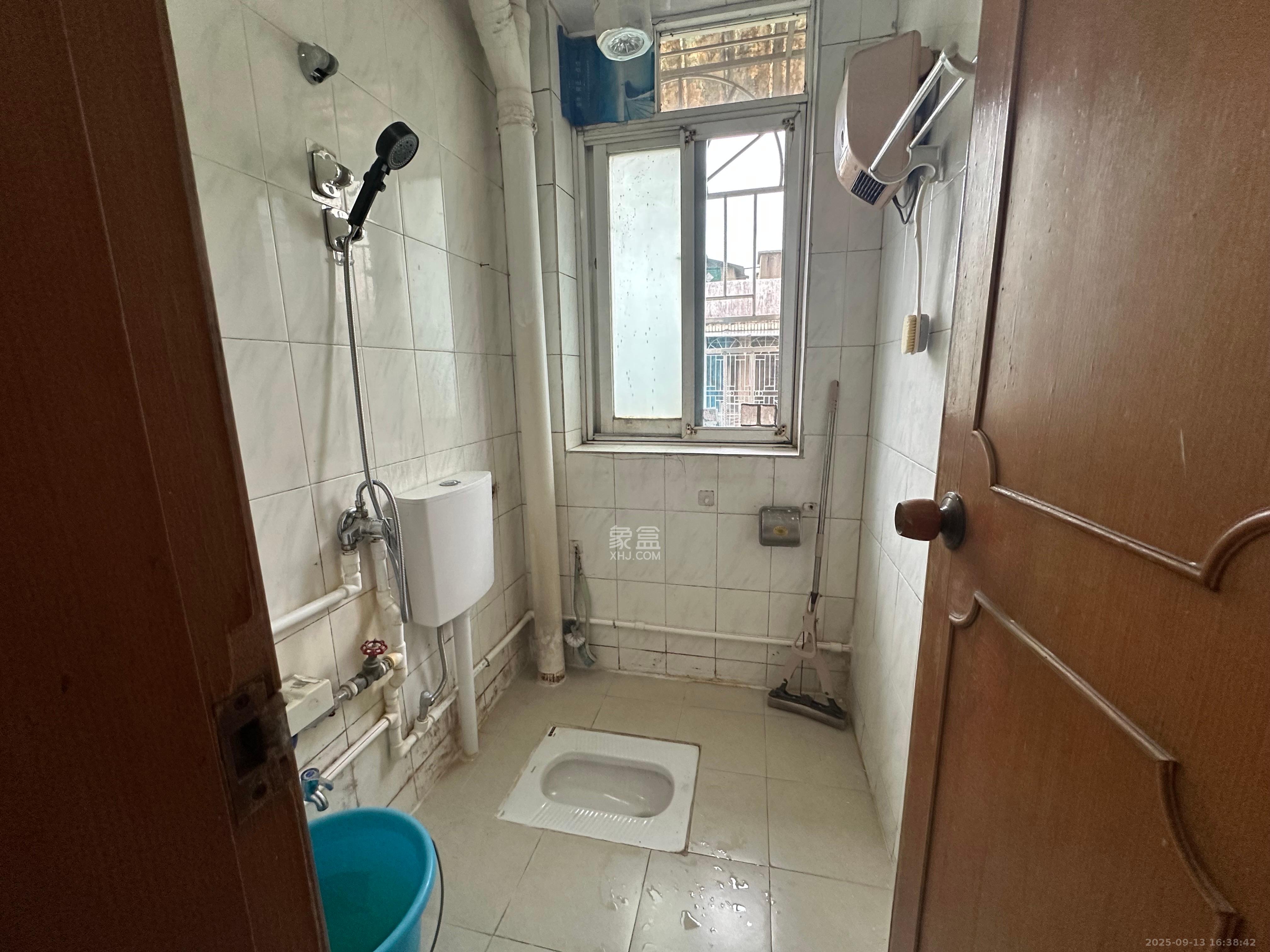 东塘电信宿舍  2室1厅1卫    2100.0元/月室内图