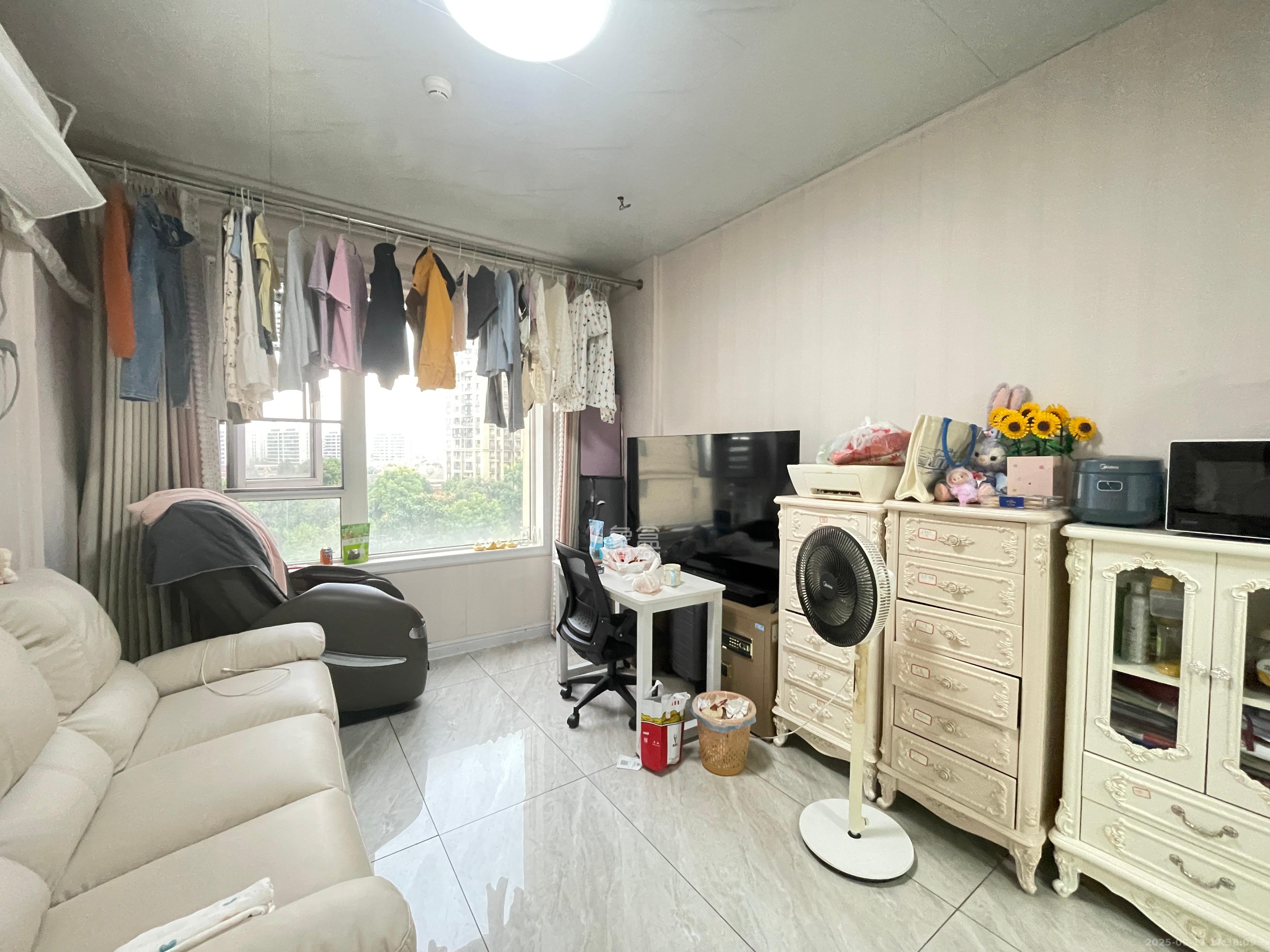 保利香槟国际  1室0厅0卫    1200.0元/月室内图