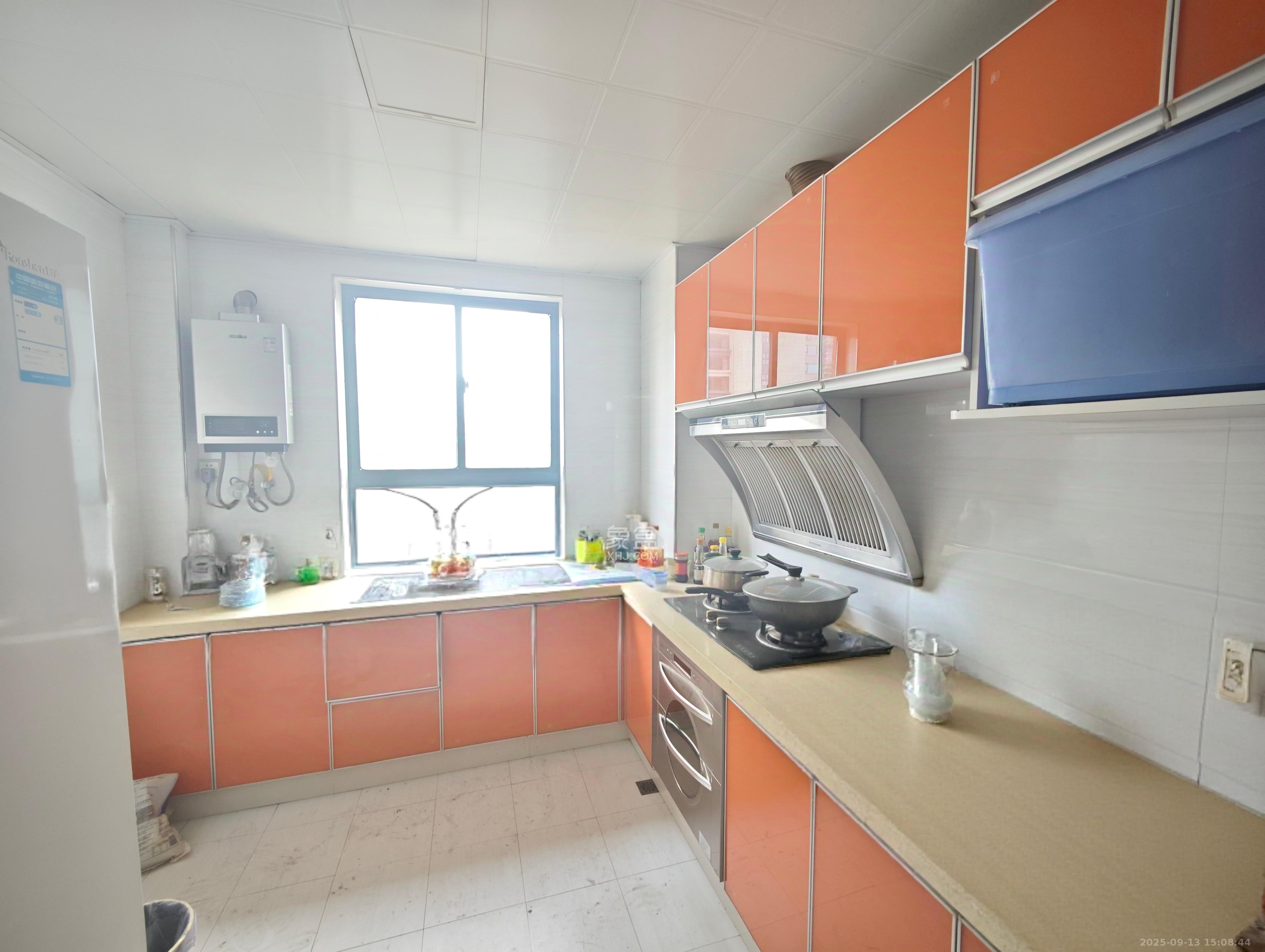 鑫电家园 3室2厅2卫 1800.0元/月 鑫电家园 3室2厅2卫 1800.0元/月室内图