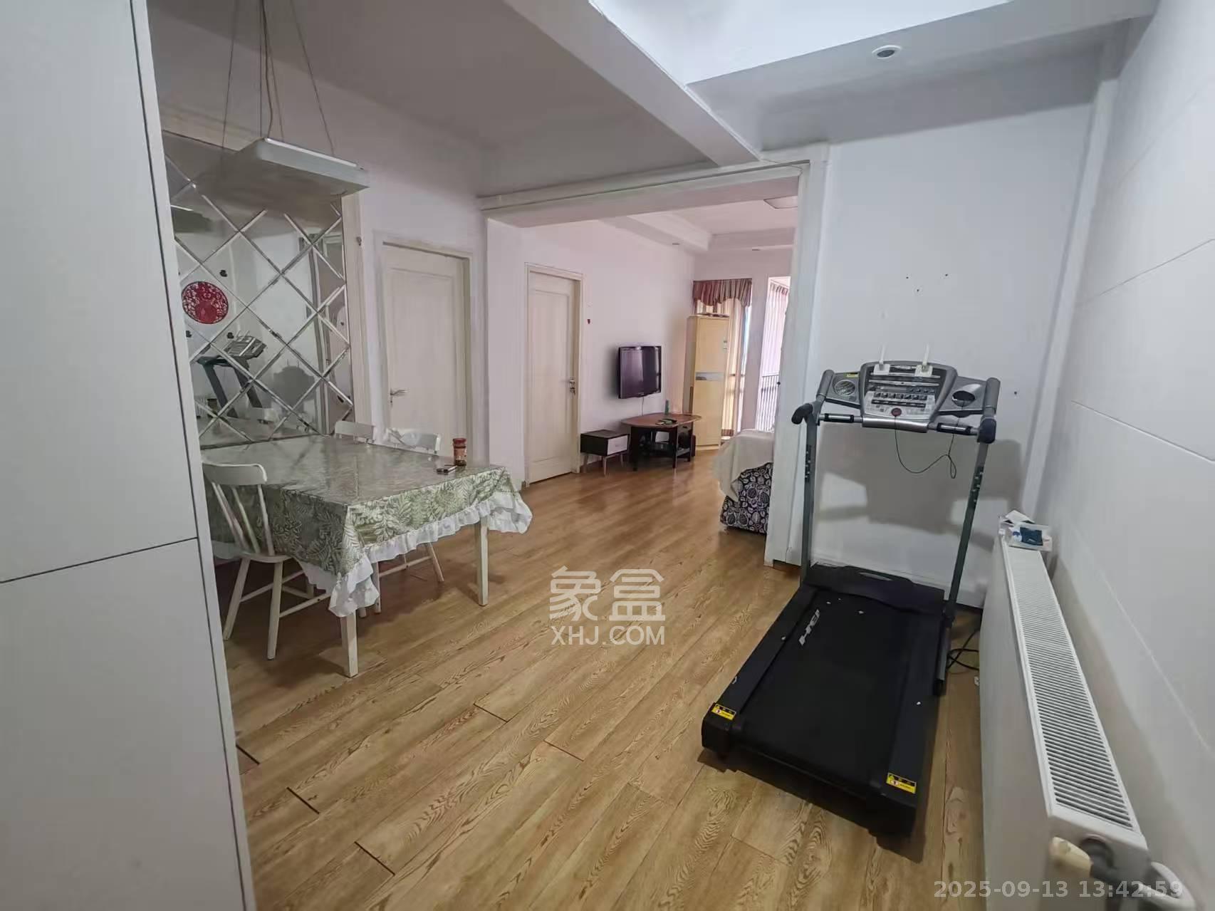 BOBO天下城(CTA财富中心) 2室2厅1卫 2600.0元/月 BOBO天下城(CTA财富中心) 2室2厅1卫 2600.0元/月室内图