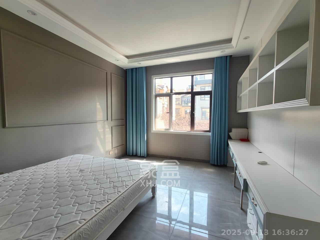 金地三千府(金地湖山樾、金地自在城) 5室2厅3卫 6500.0元/月 金地三千府(金地湖山樾、金地自在城) 5室2厅3卫 6500.0元/月室内图