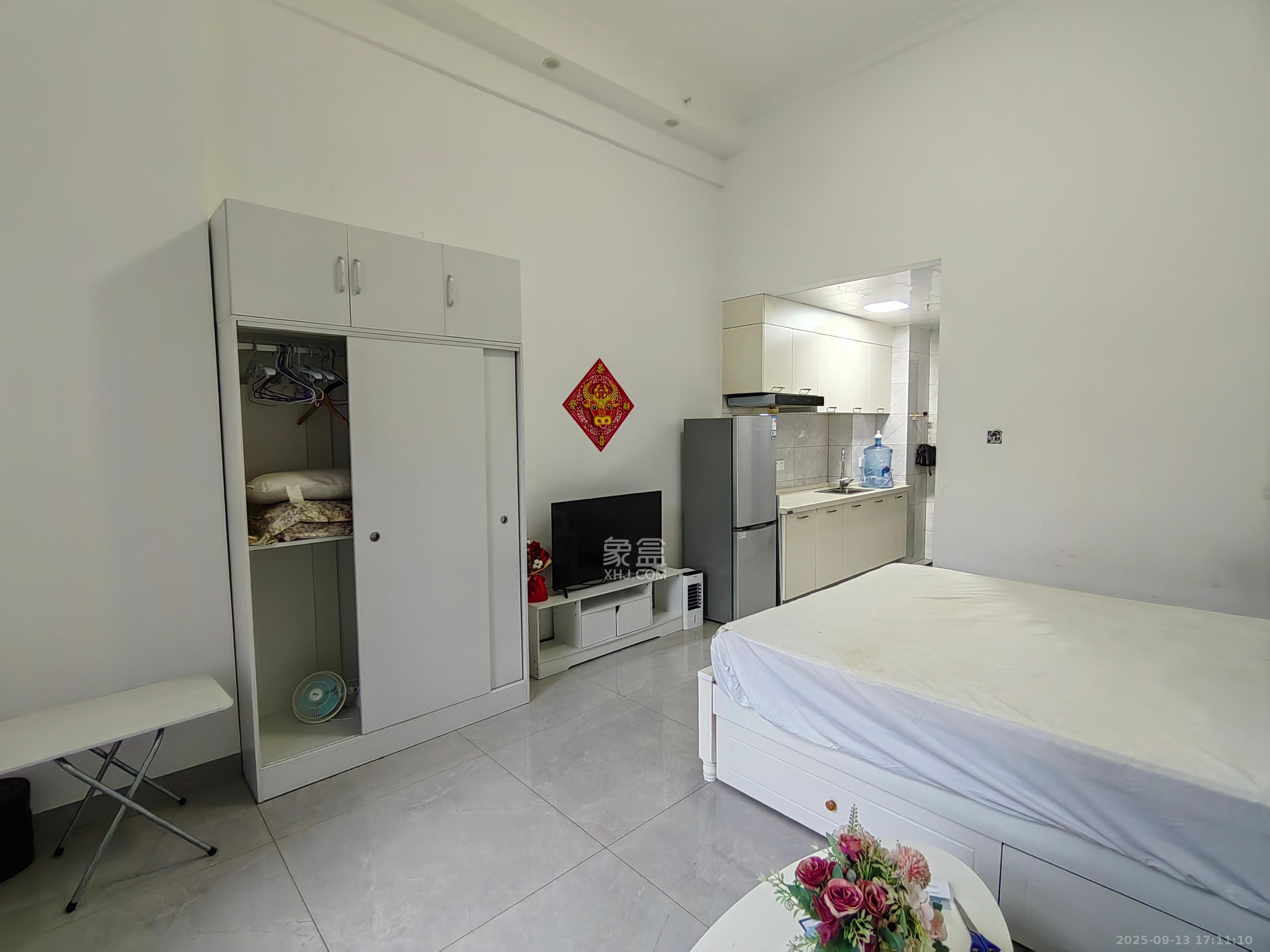 芙蓉万国城MOMA(卓越汇富苑) 1室1厅1卫 1400.0元/月 芙蓉万国城MOMA(卓越汇富苑) 1室1厅1卫 1400.0元/月室内图