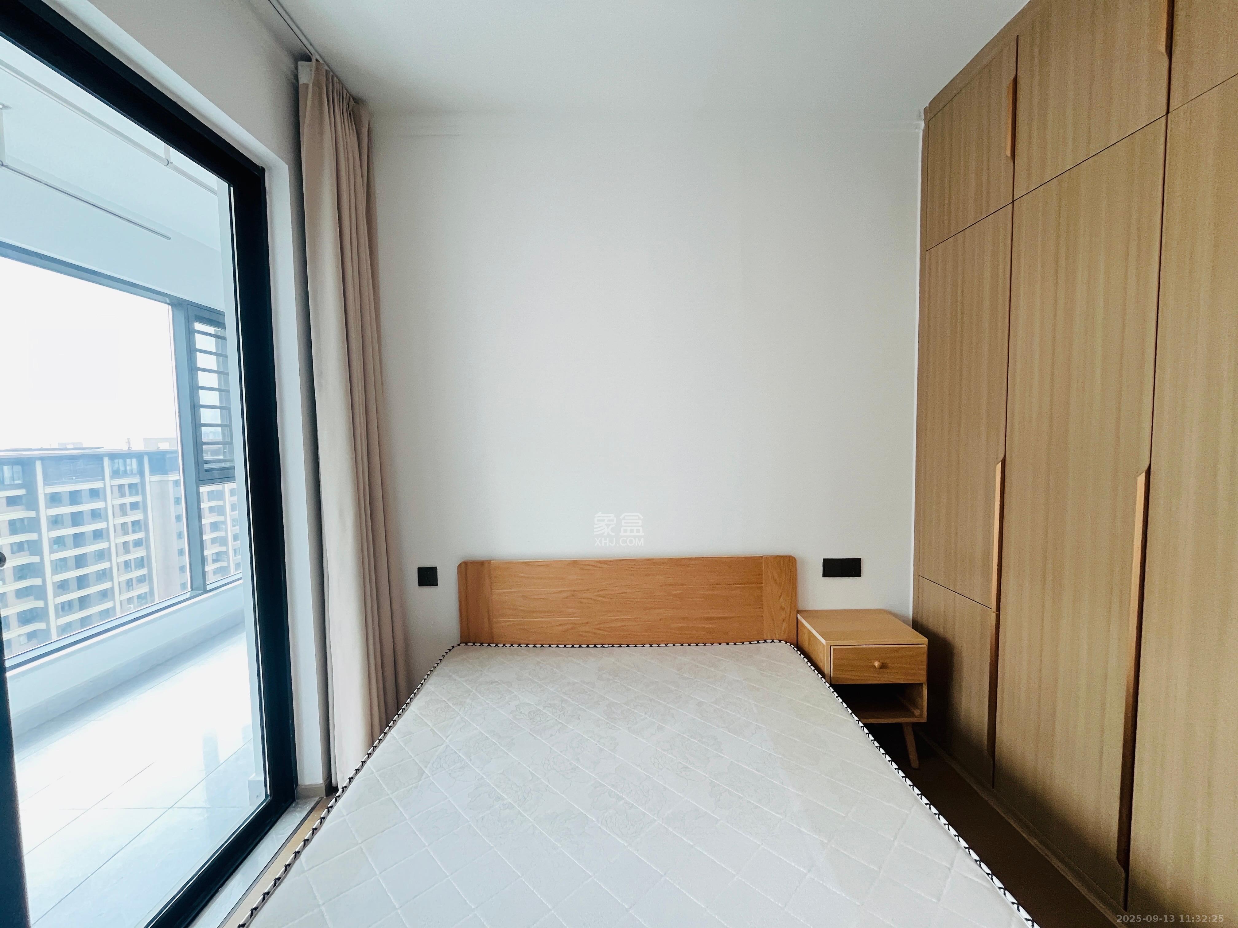 汉唐世家二期 3室2厅2卫 2300.0元/月 汉唐世家二期 3室2厅2卫 2300.0元/月室内图