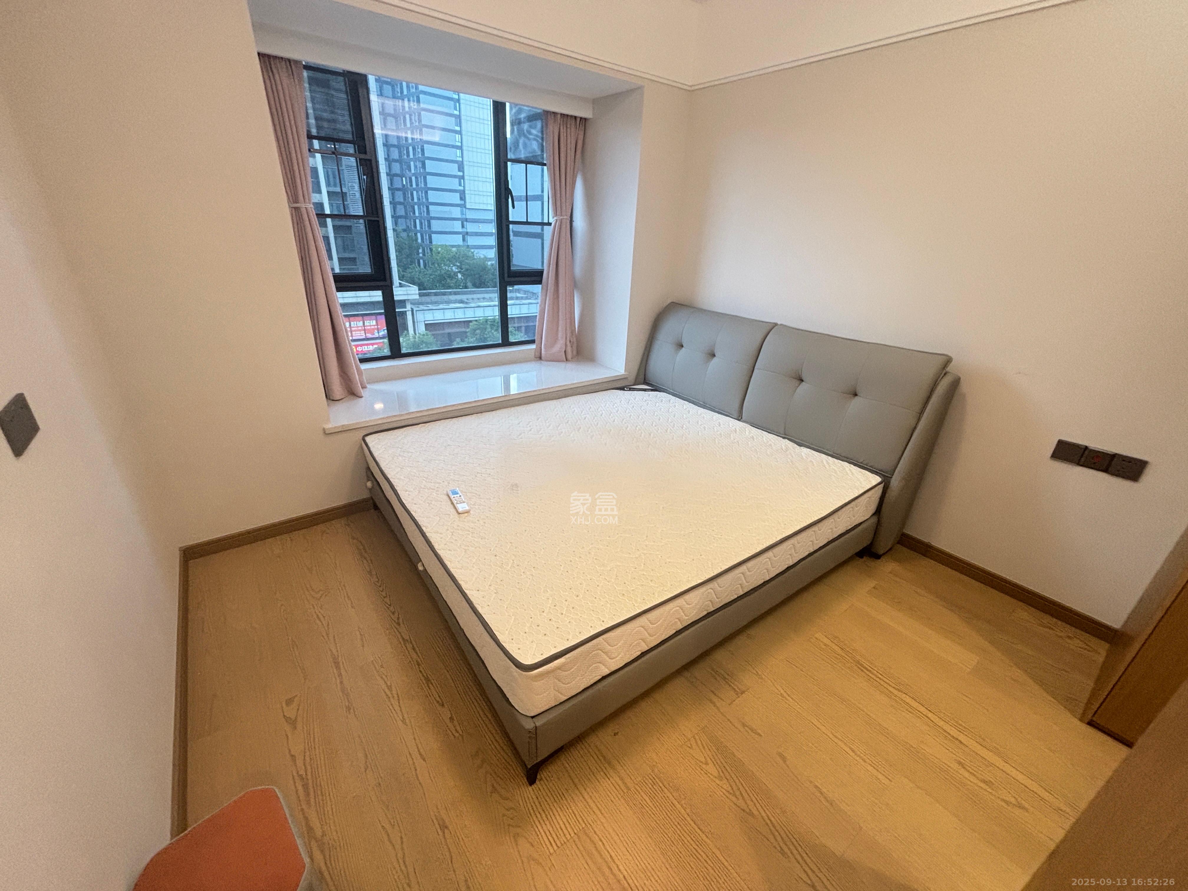 爱家当代境 3室2厅1卫 3300.0元/月 爱家当代境 3室2厅1卫 3300.0元/月室内图