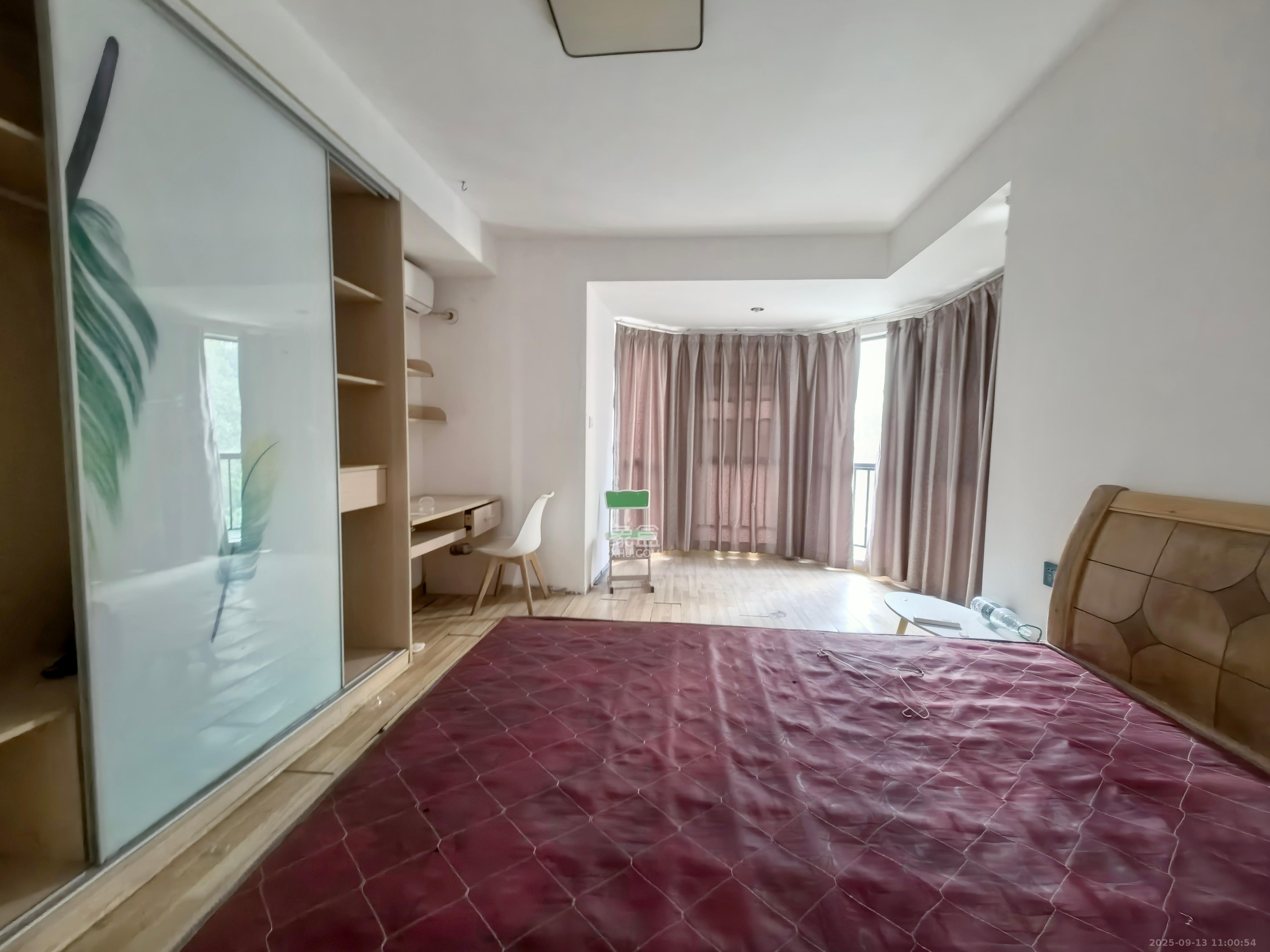 三江花中城  3室2厅2卫    2100.0元/月室内图