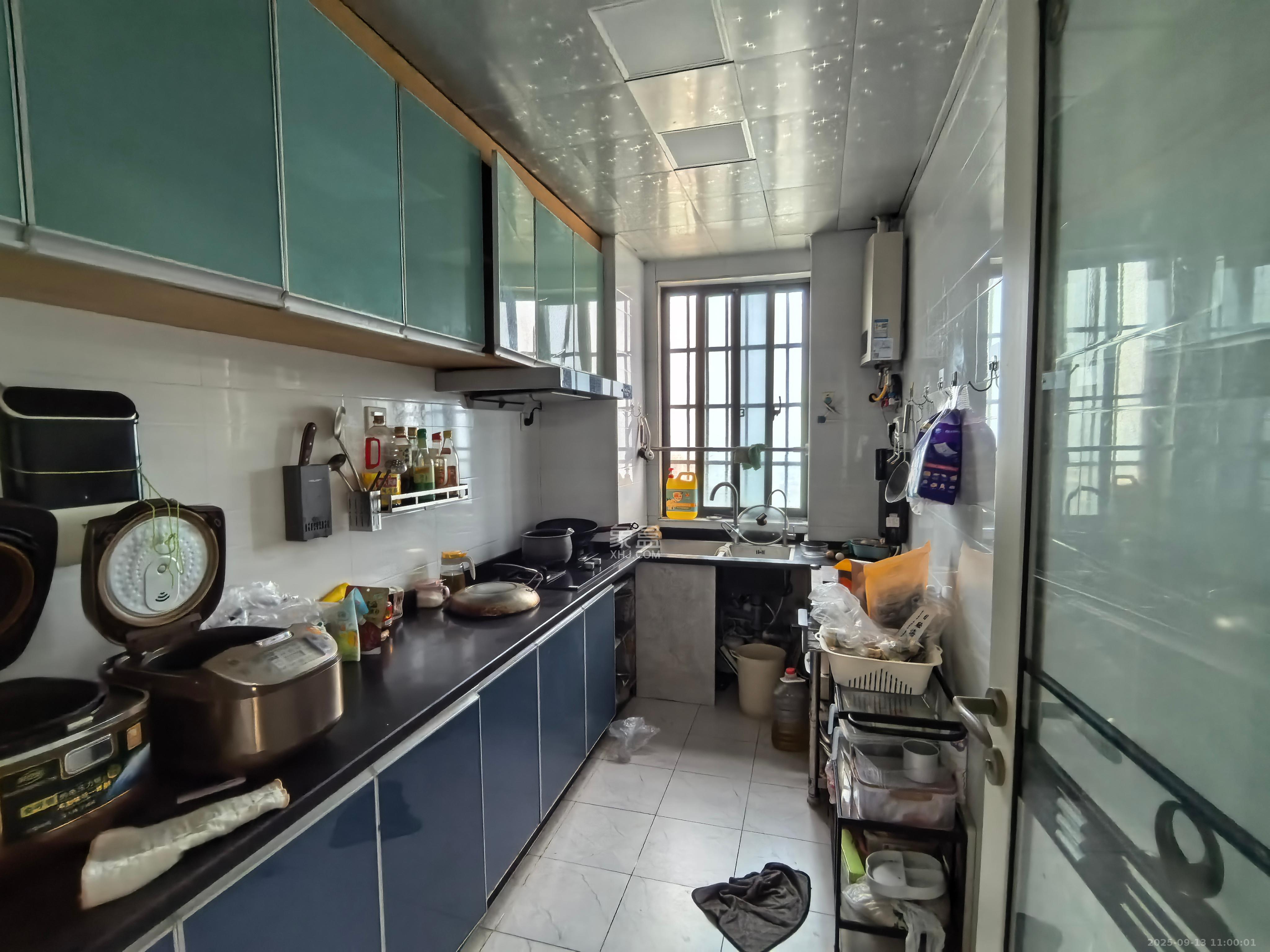 雄新水印廊桥（雄新华府）  3室2厅2卫    2400.0元/月室内图