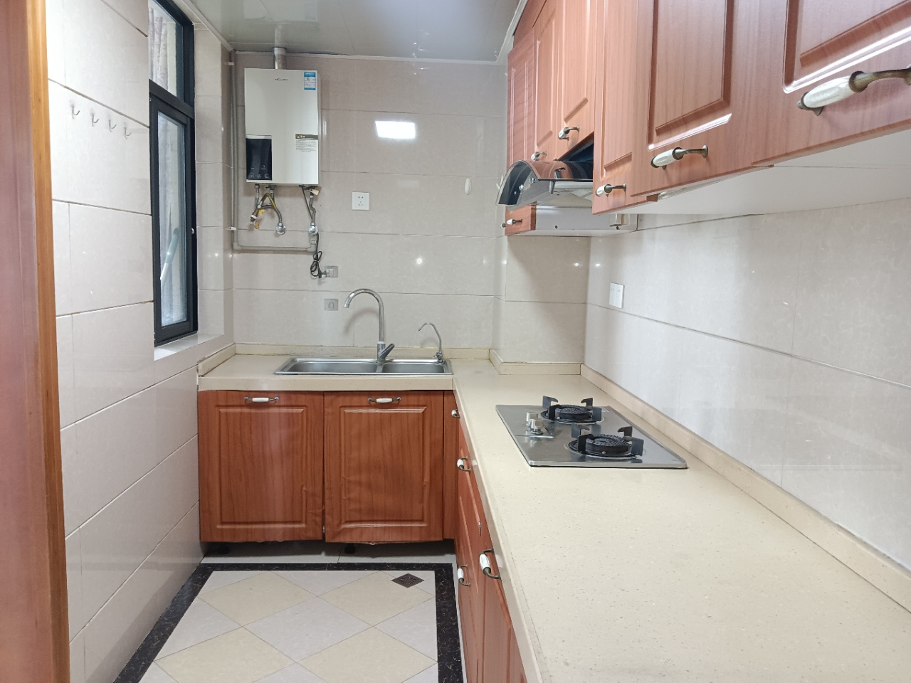 金碧文华 4室2厅2卫 5000.0元/月 金碧文华 4室2厅2卫 5000.0元/月室内图