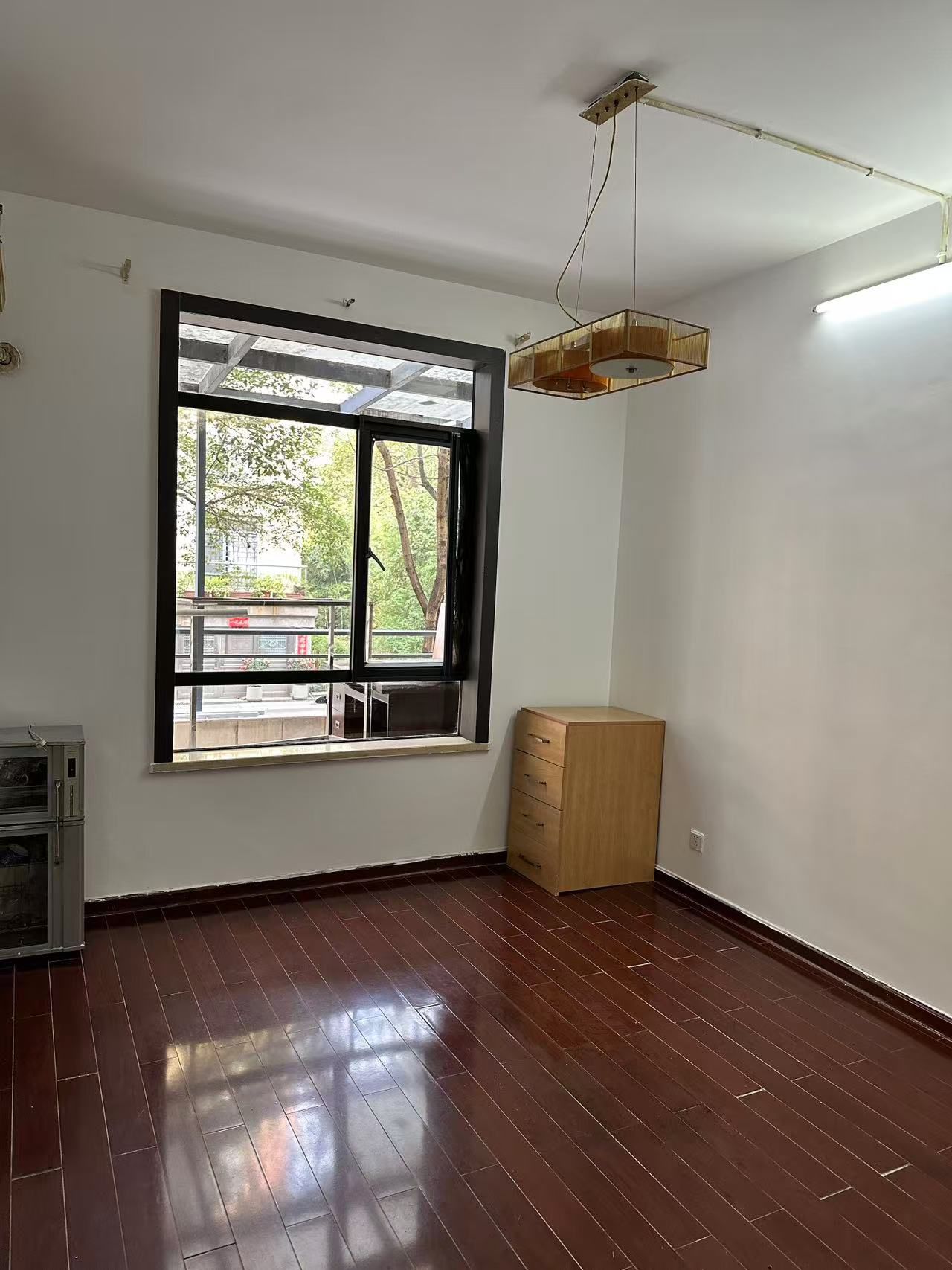 钻石城  1室0厅0卫    4500.0元/月室内图