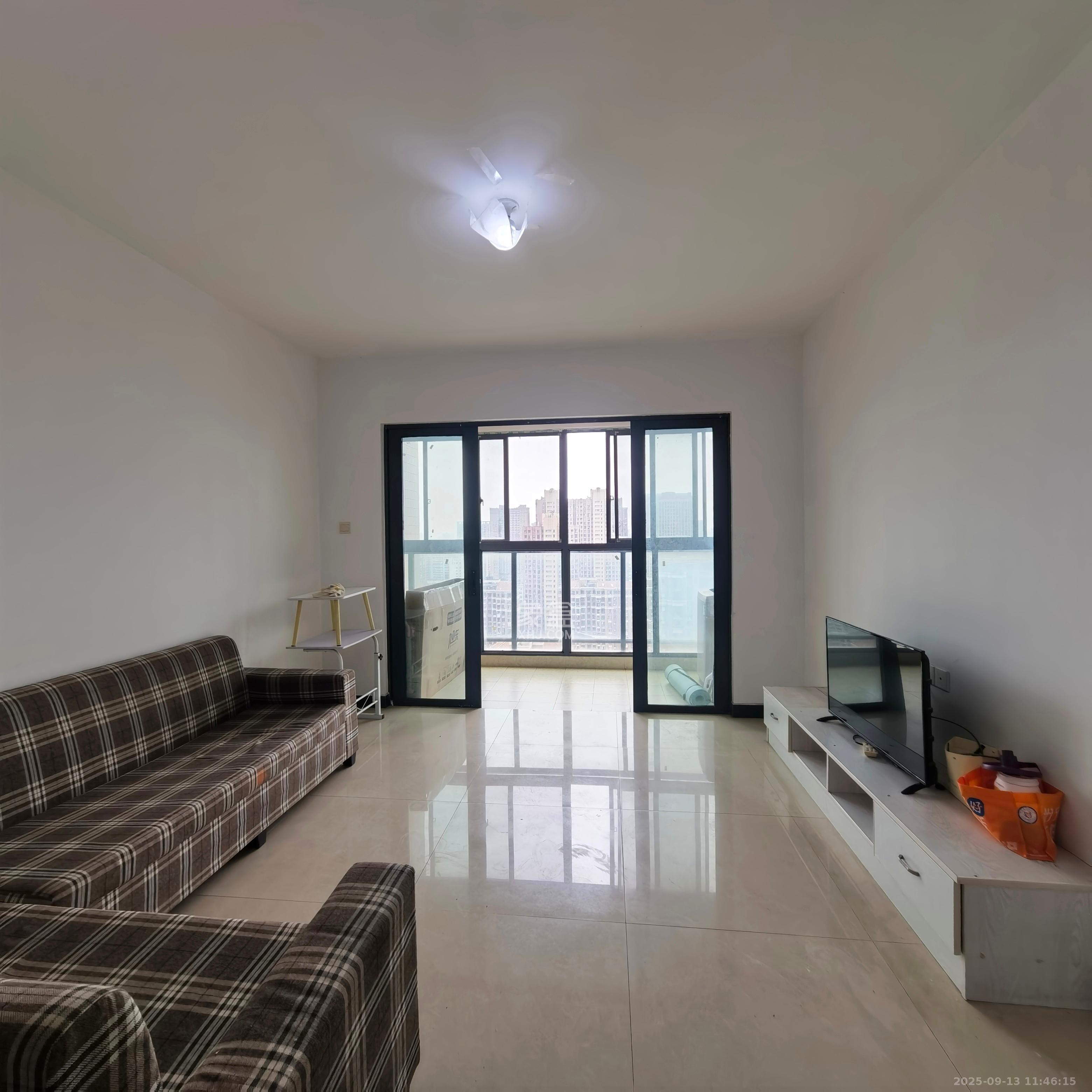 蓝山郡  2室2厅1卫    1800.0元/月 蓝山郡  2室2厅1卫    1800.0元/月室内图