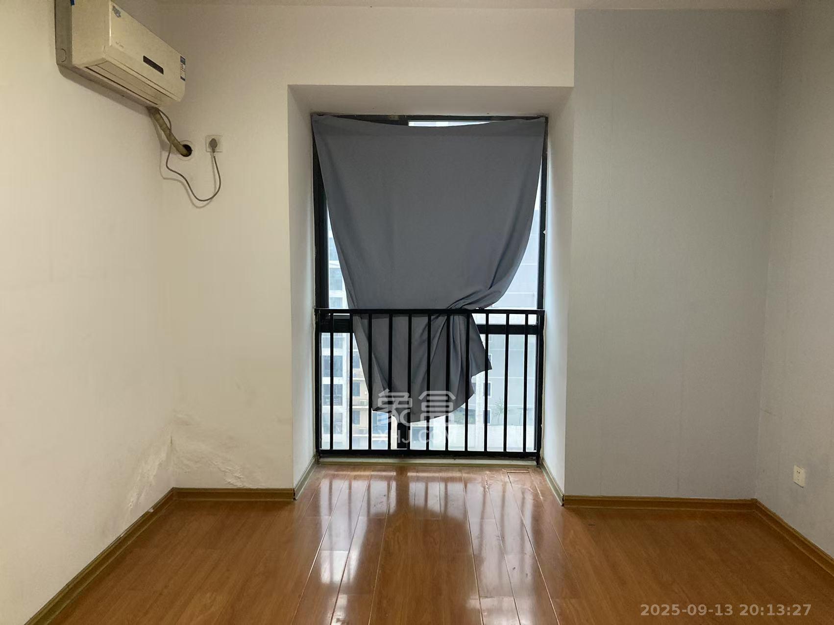 凯通国际城（凯通朝庭）  2室2厅1卫    2500.0元/月室内图