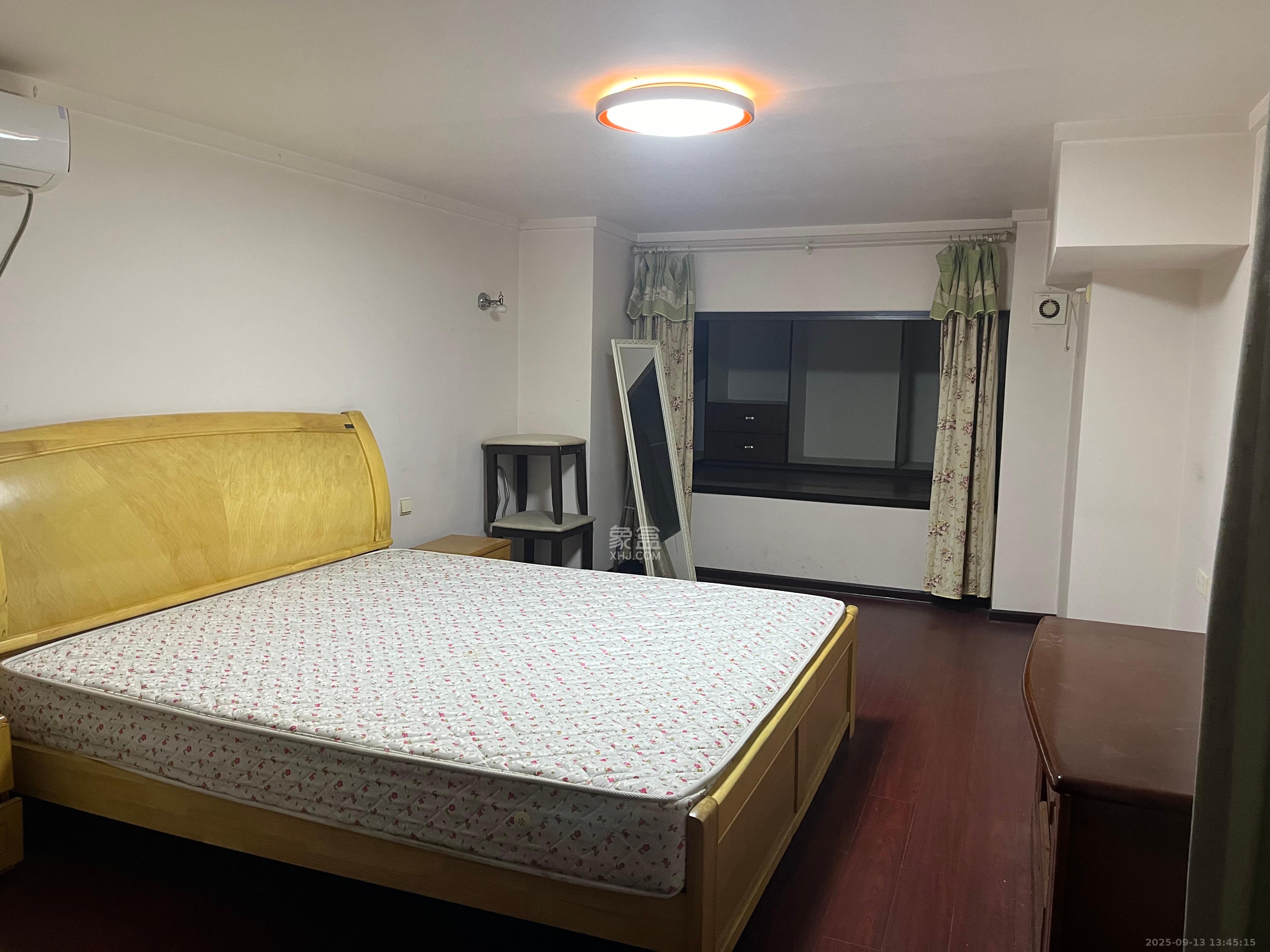 他城(天鸿时代公寓) 1室1厅1卫 1400.0元/月 他城(天鸿时代公寓) 1室1厅1卫 1400.0元/月室内图