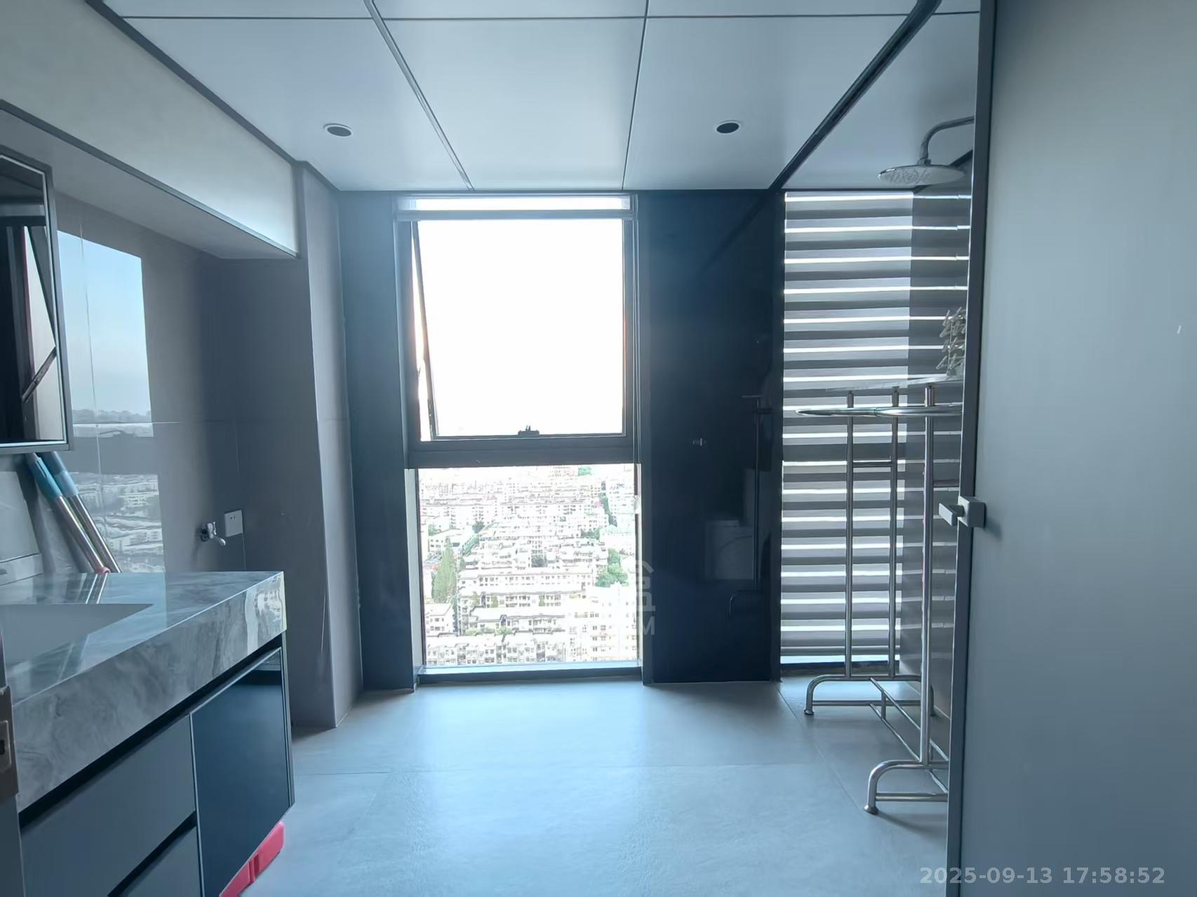 未来云环球中心  1室0厅0卫    3500.0元/月 未来云环球中心  1室0厅0卫    3500.0元/月室内图