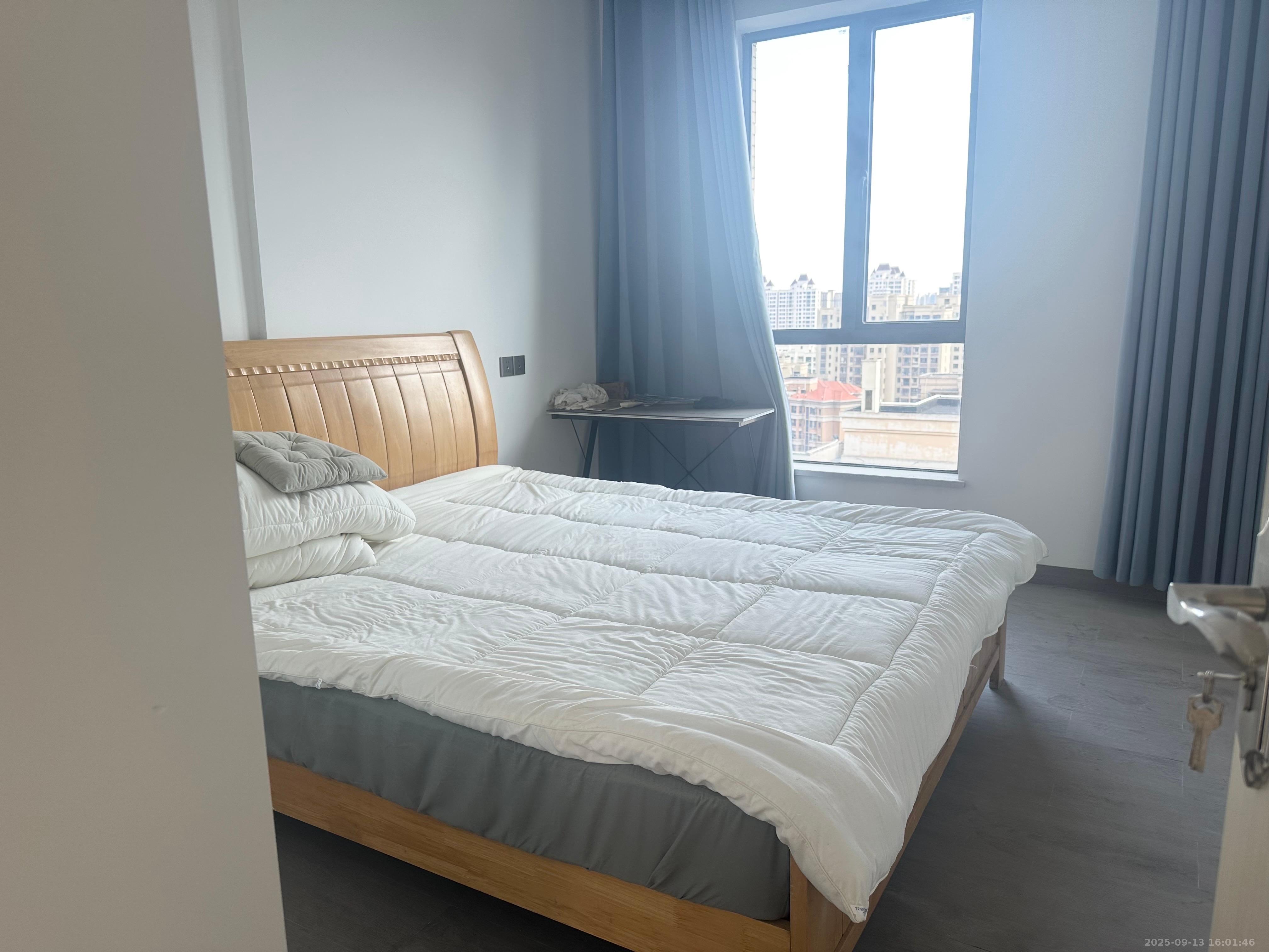 泰山公馆  1室2厅1卫    1500.0元/月室内图