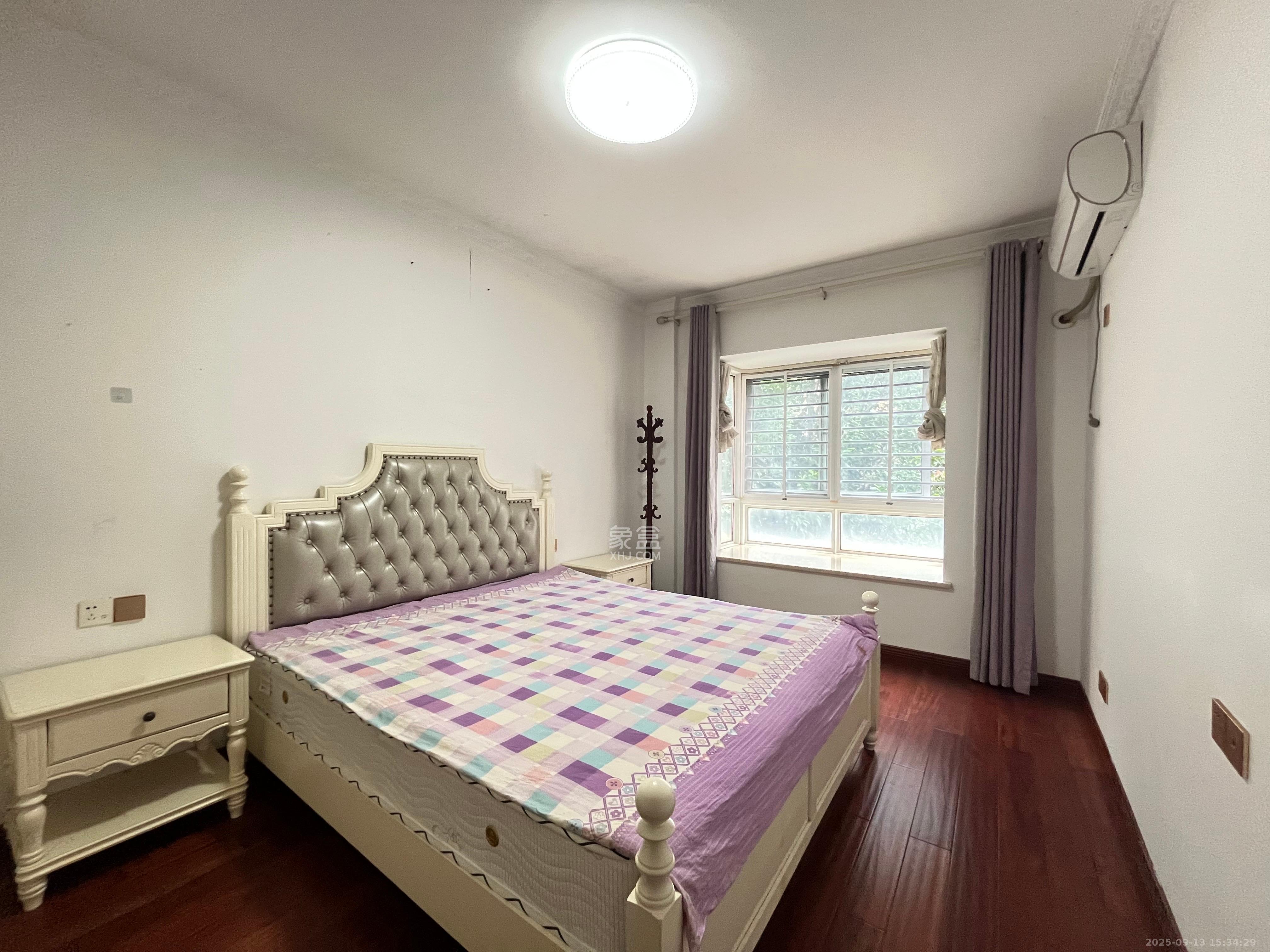 山水湾  3室2厅1卫    2150.0元/月 山水湾  3室2厅1卫    2150.0元/月室内图