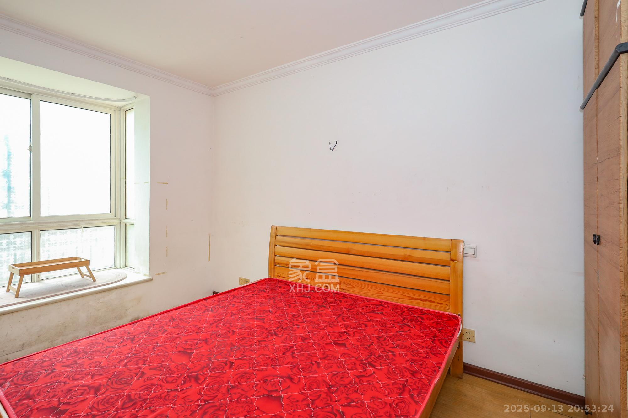 德润园 2室2厅1卫 63.0万 德润园 2室2厅1卫 63.0万卧室