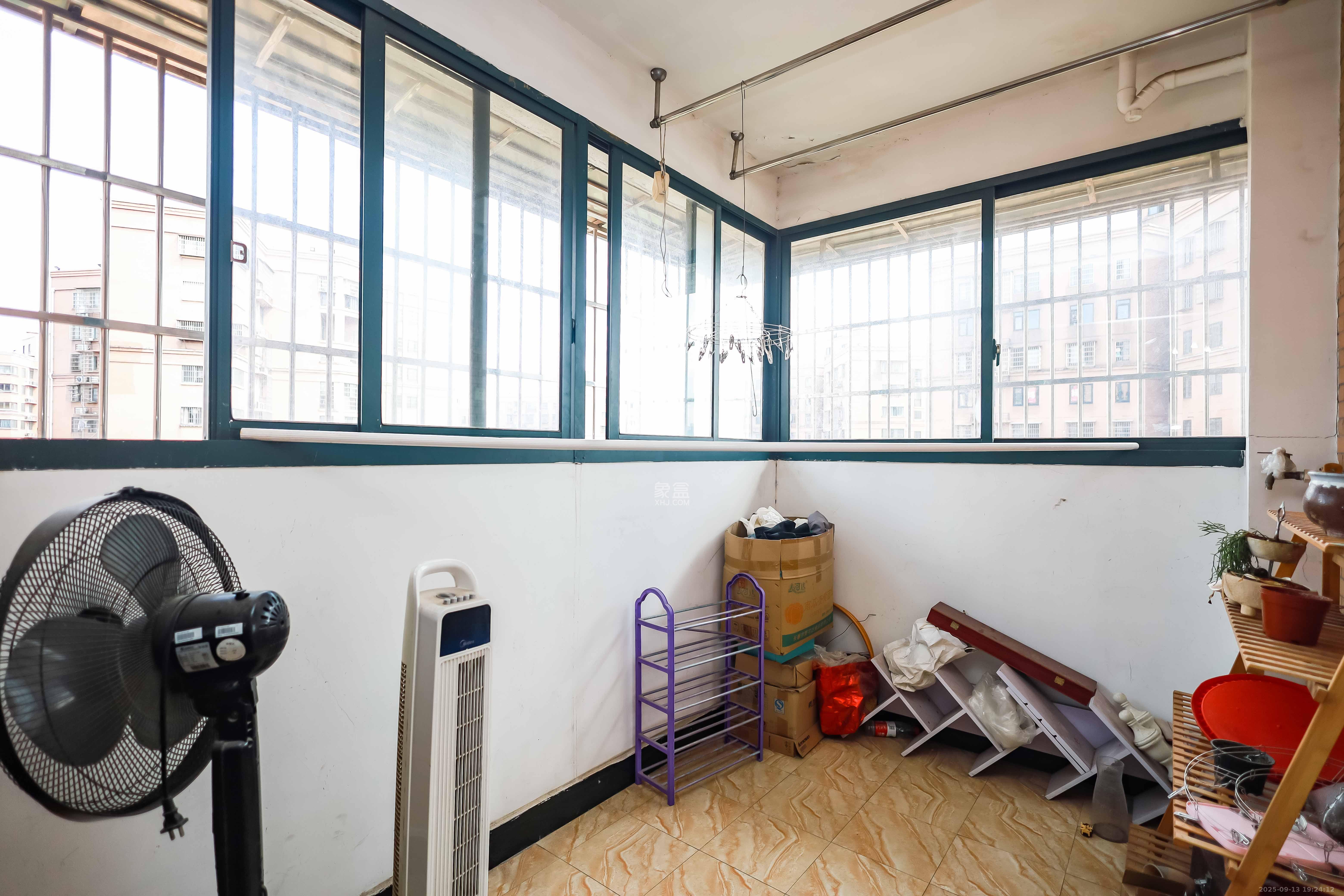 诚兴园  2室2厅1卫    58.0万阳台