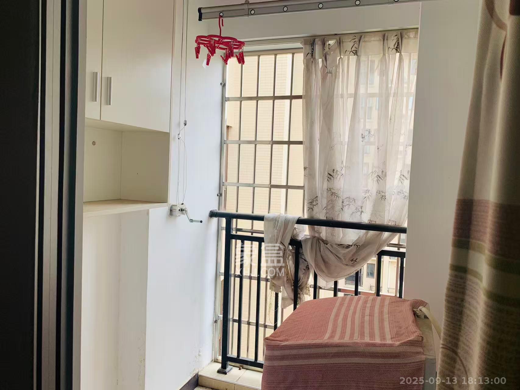 金房奥斯卡  1室0厅0卫    1300.0元/月室内图