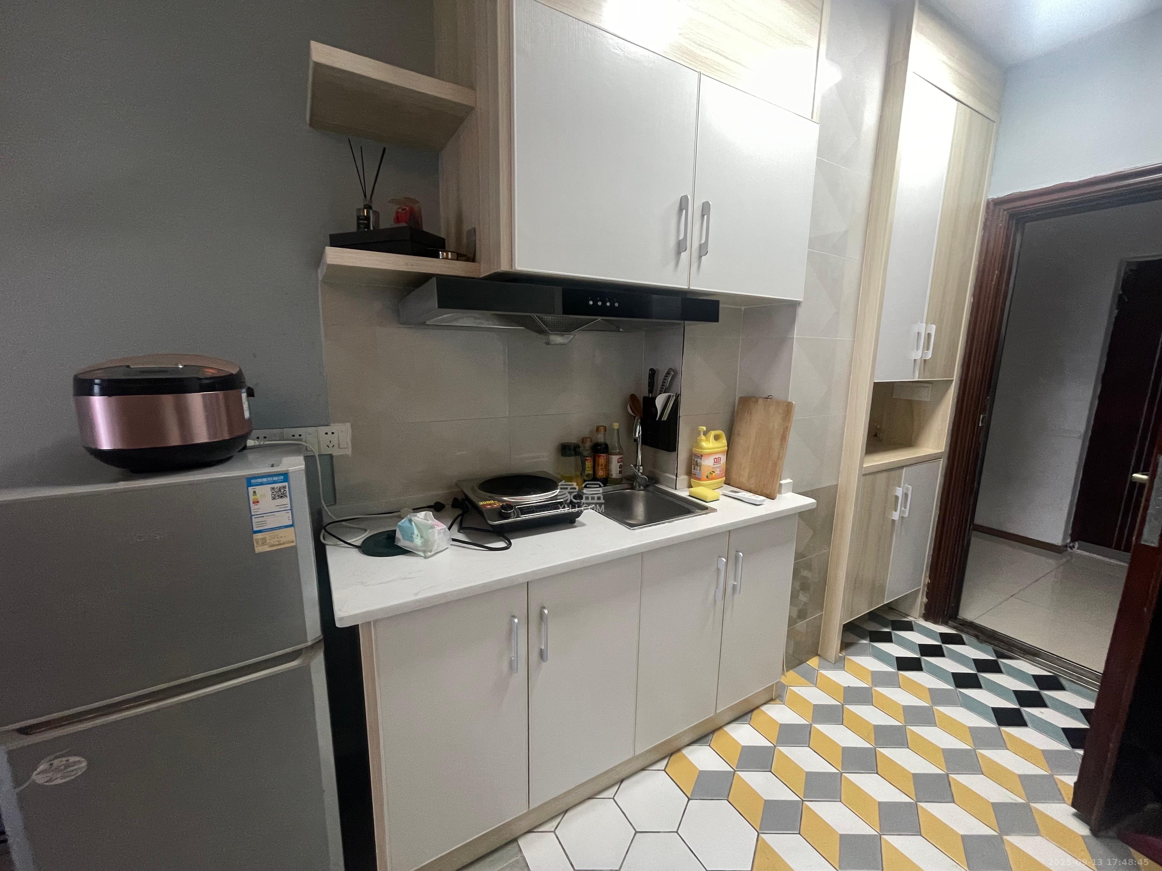 奥克斯缔壹城 1室1厅1卫 1600.0元/月 奥克斯缔壹城 1室1厅1卫 1600.0元/月室内图